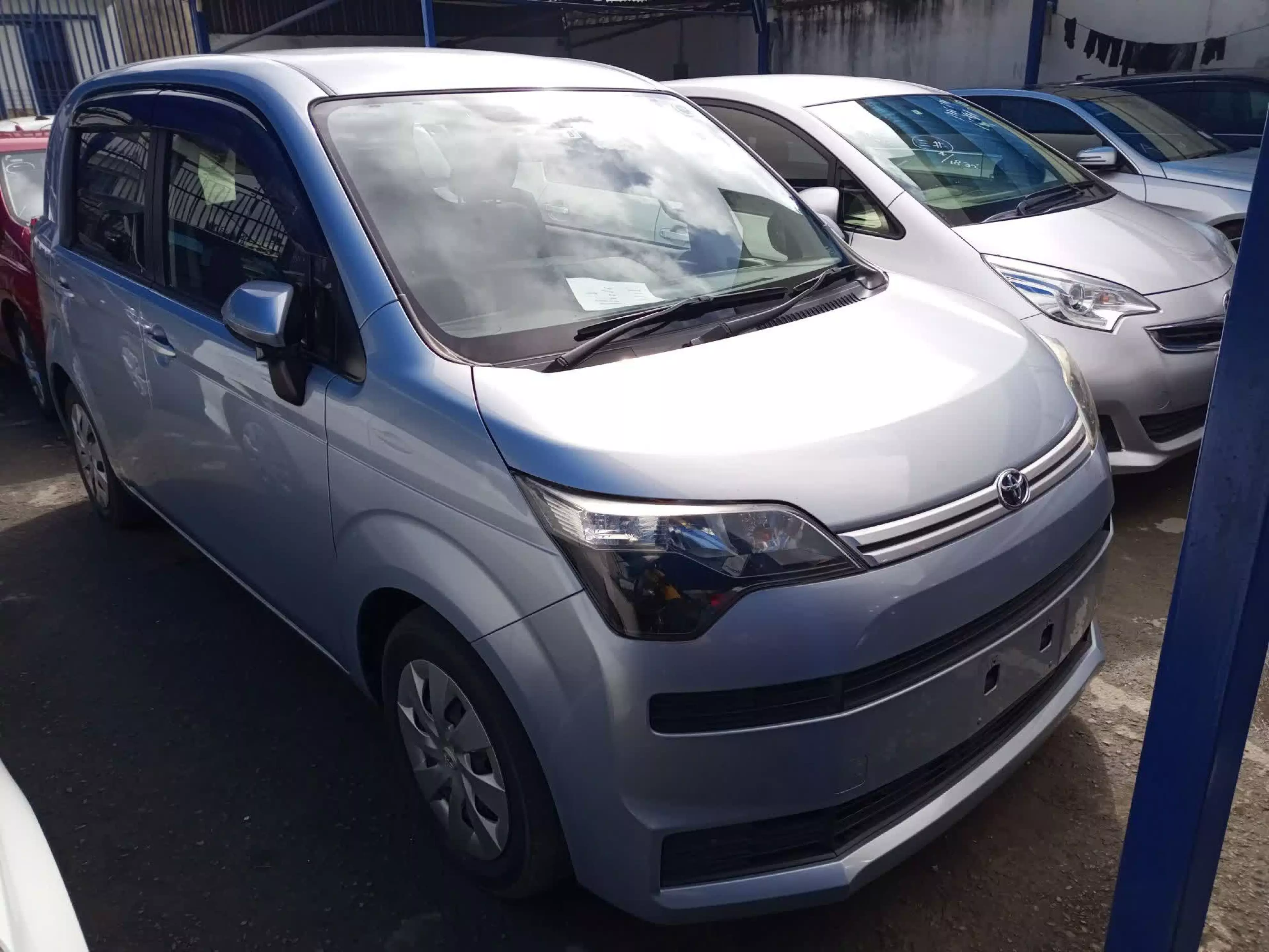 Toyota Spade  - 2015