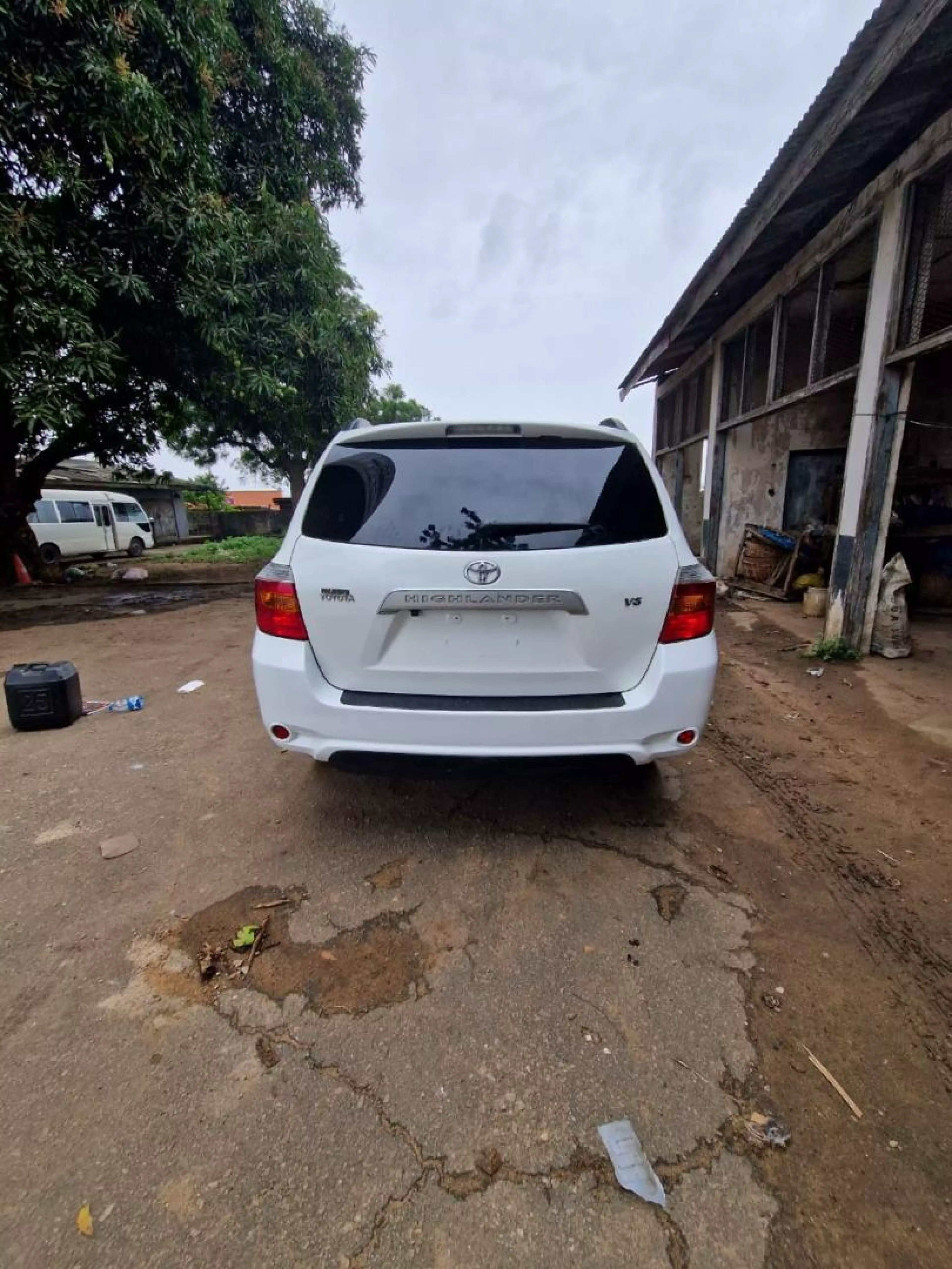 Toyota Highlander   - 2010