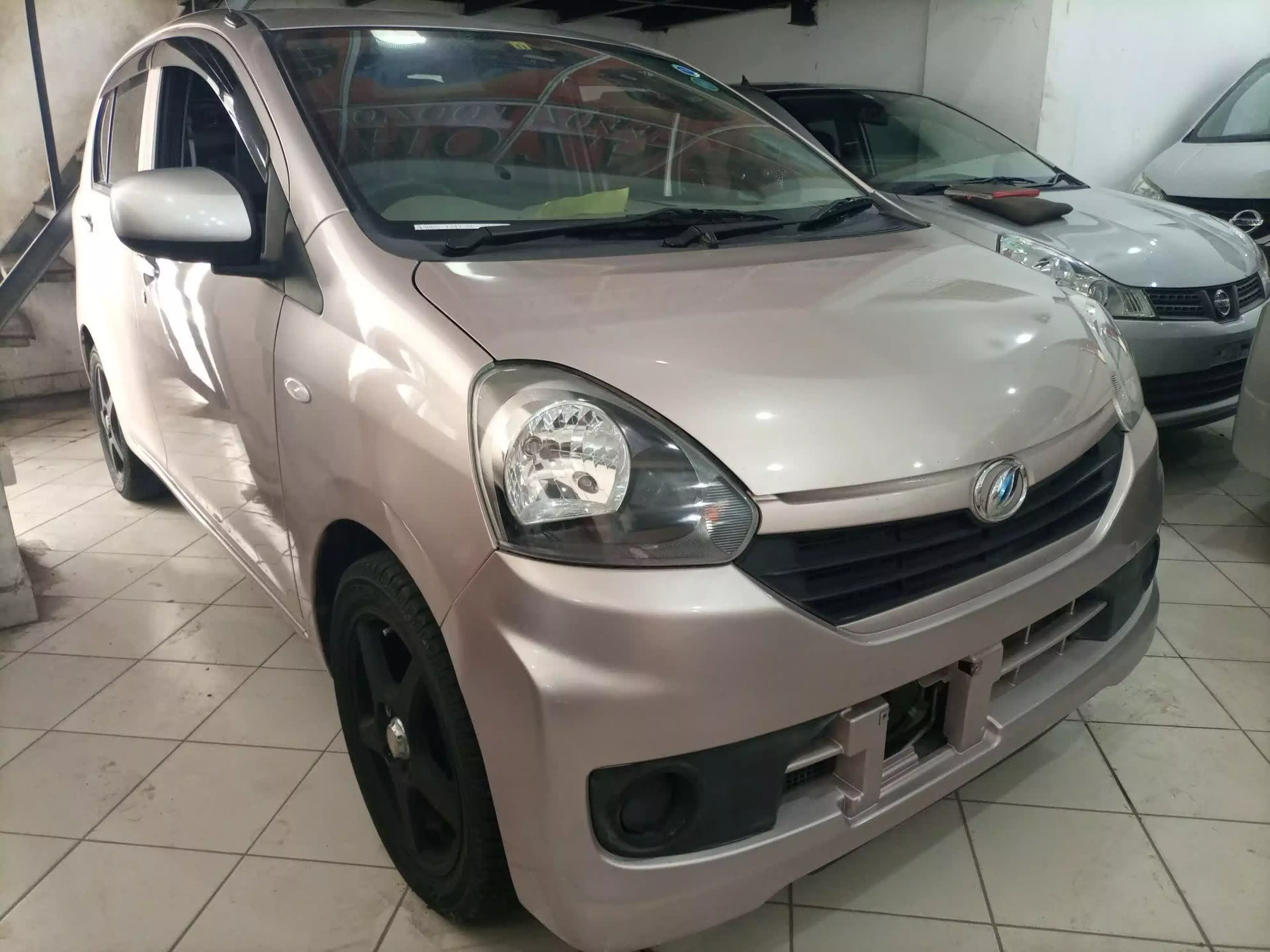 Daihatsu Mira  - 2015
