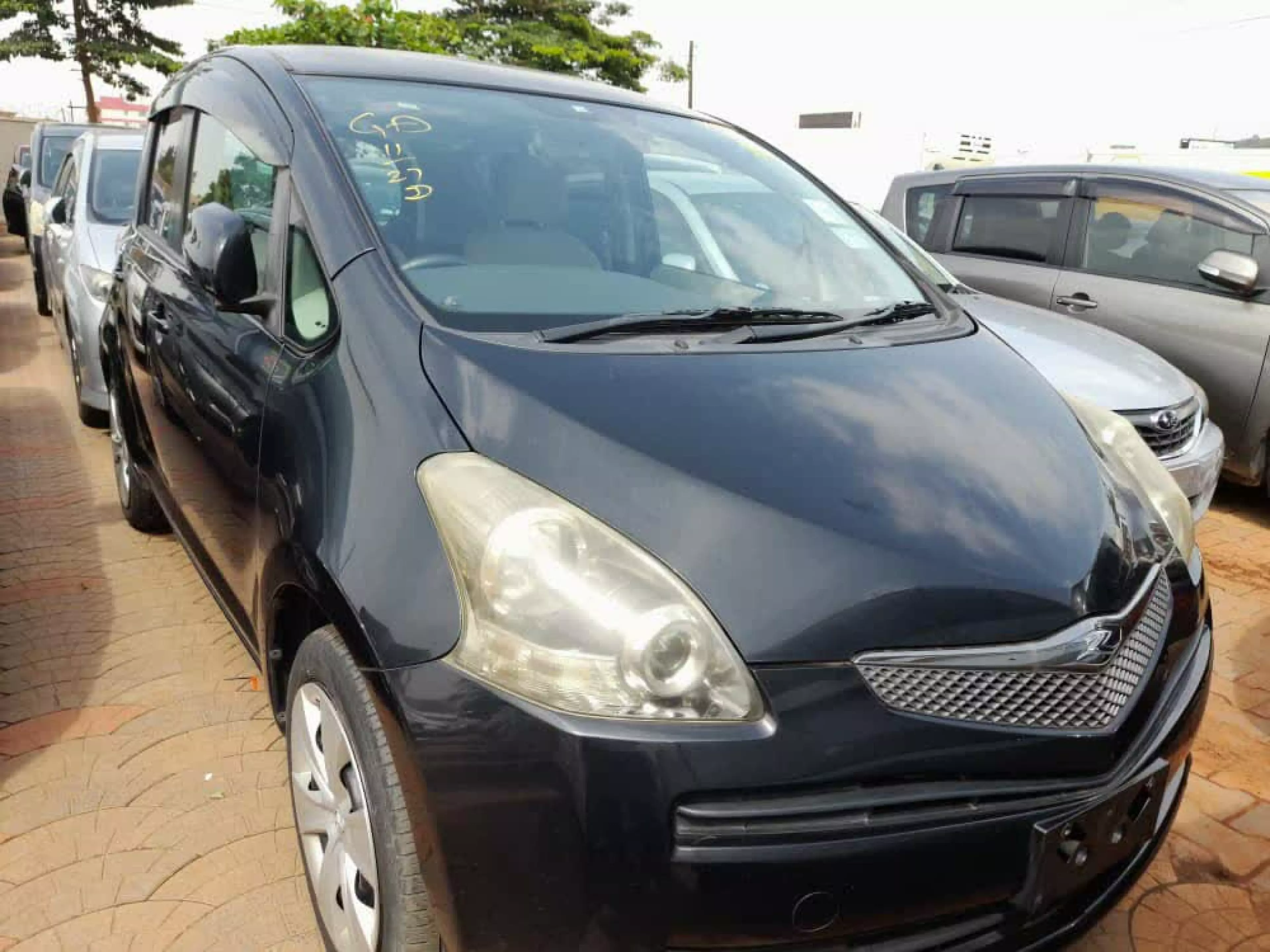 Toyota Ractis - 2008
