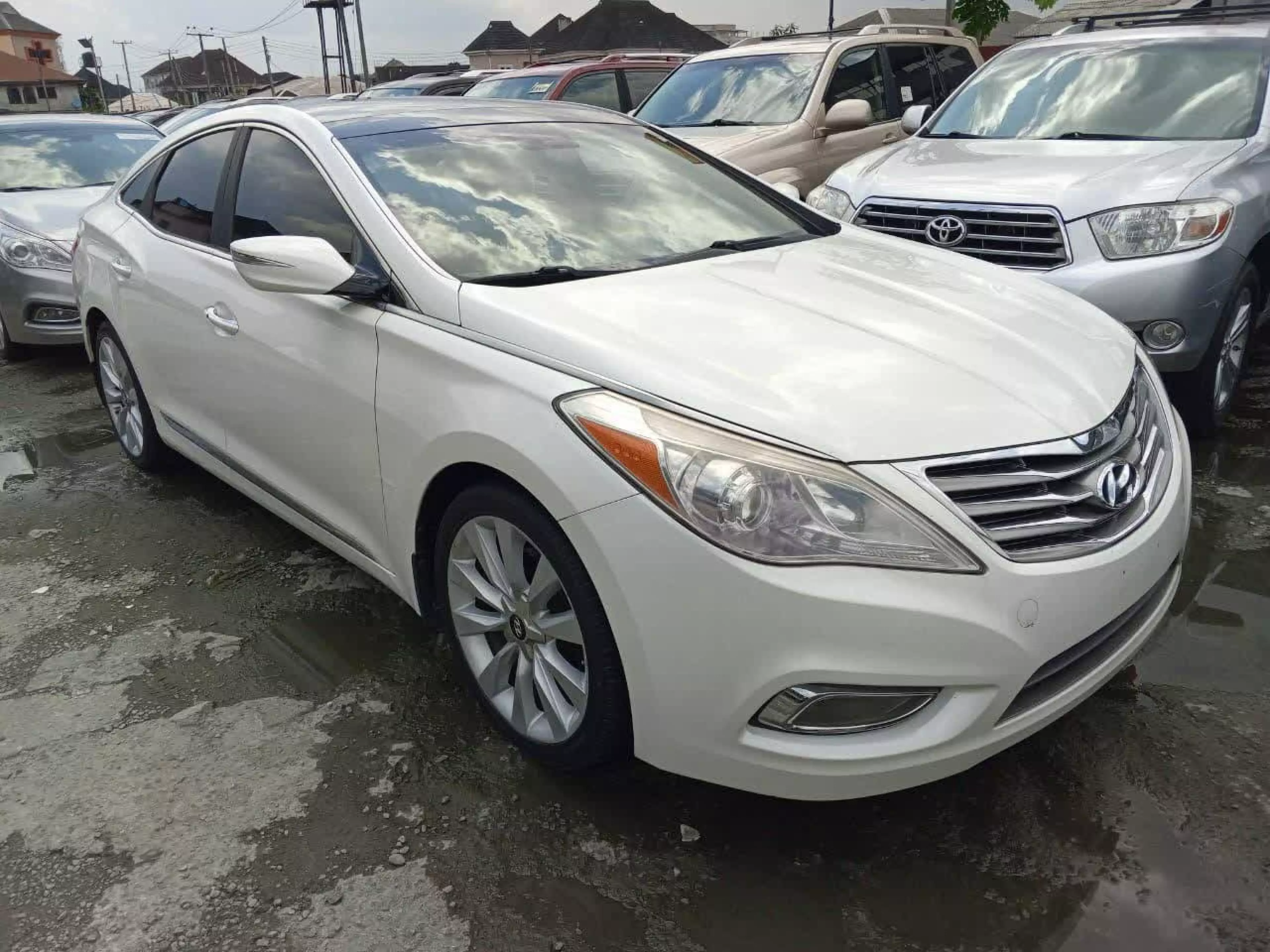 Hyundai Azera - 2013