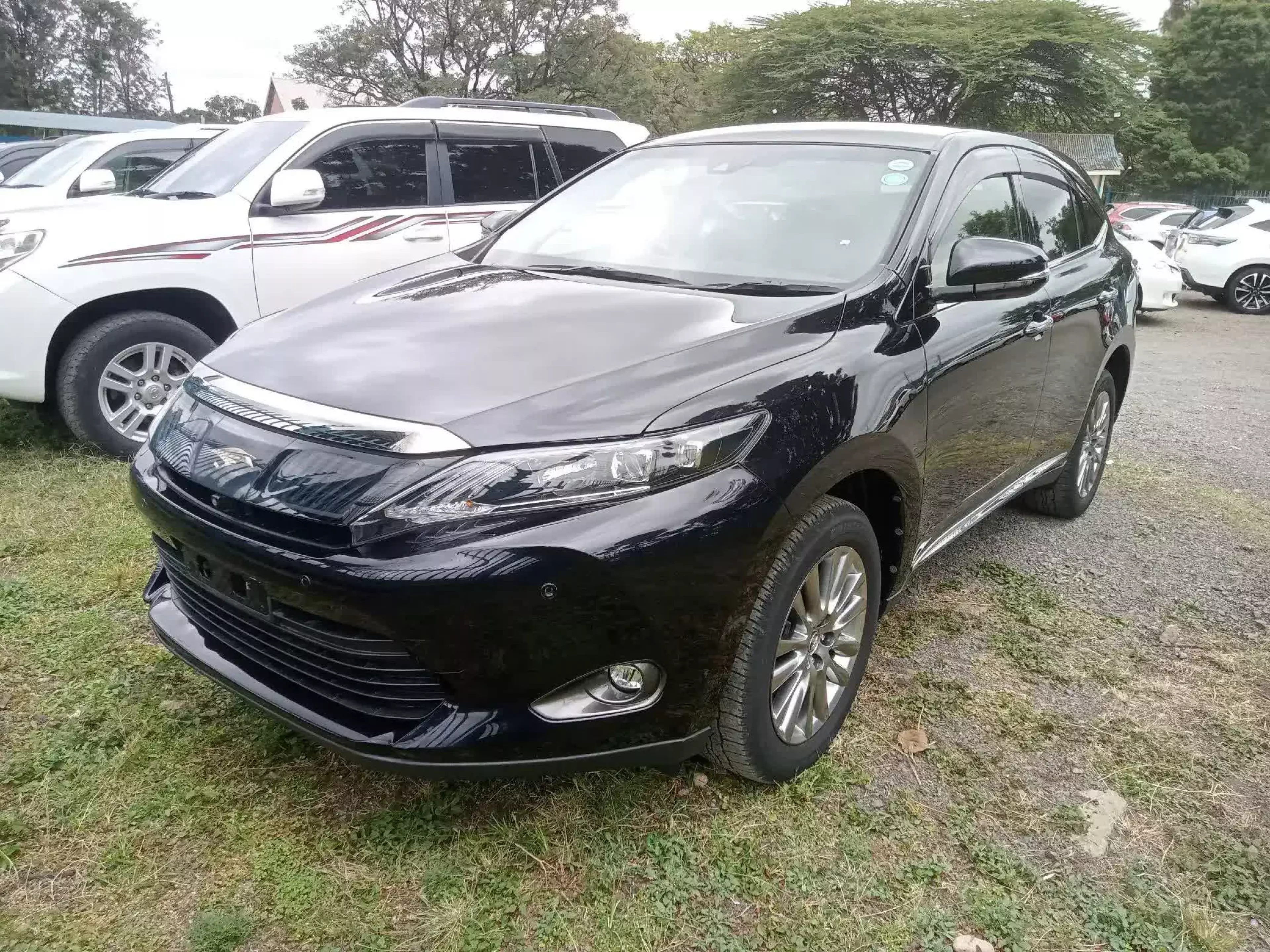 Toyota Harrier - 2015
