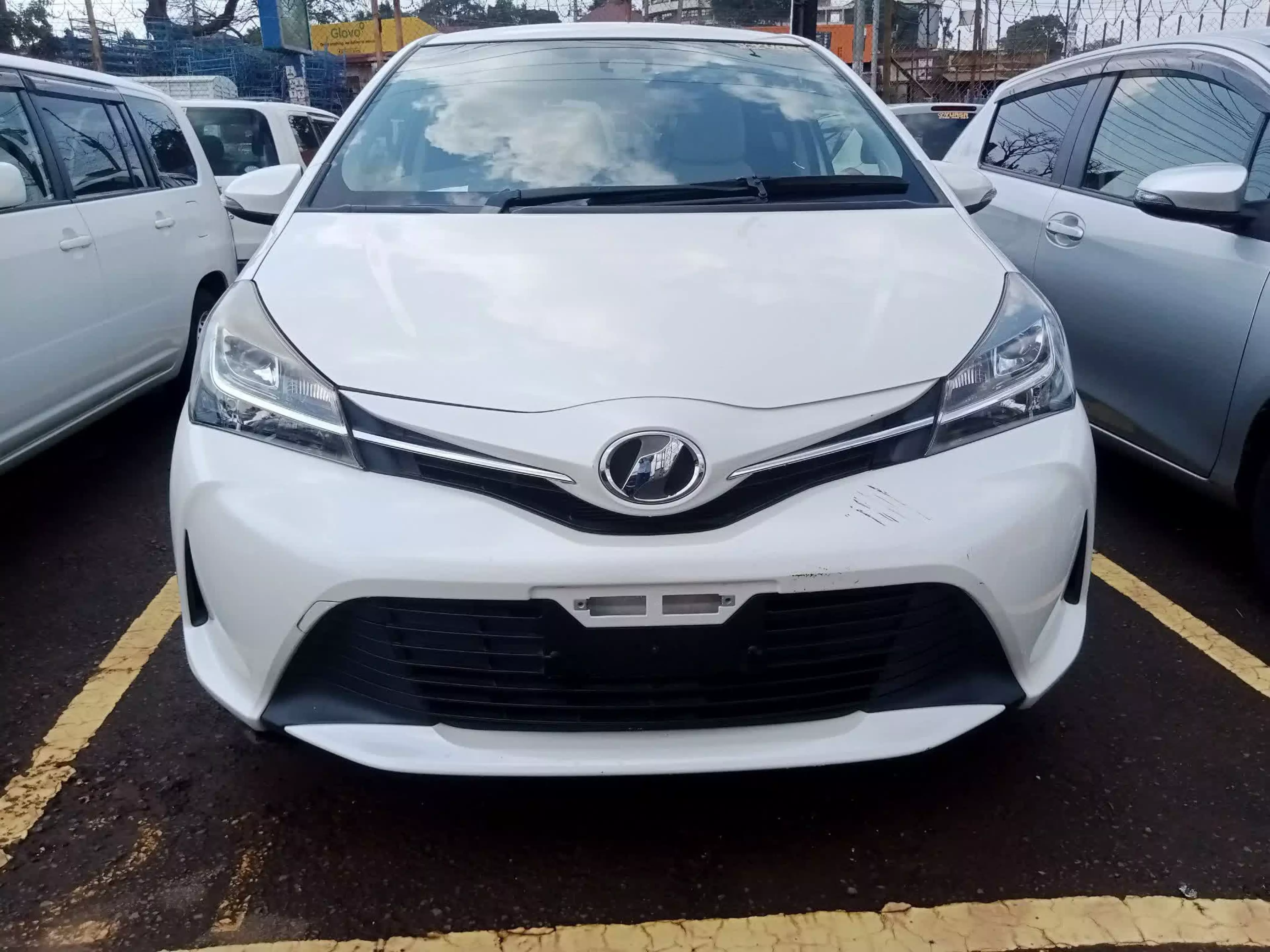 Toyota Vitz   - 2016