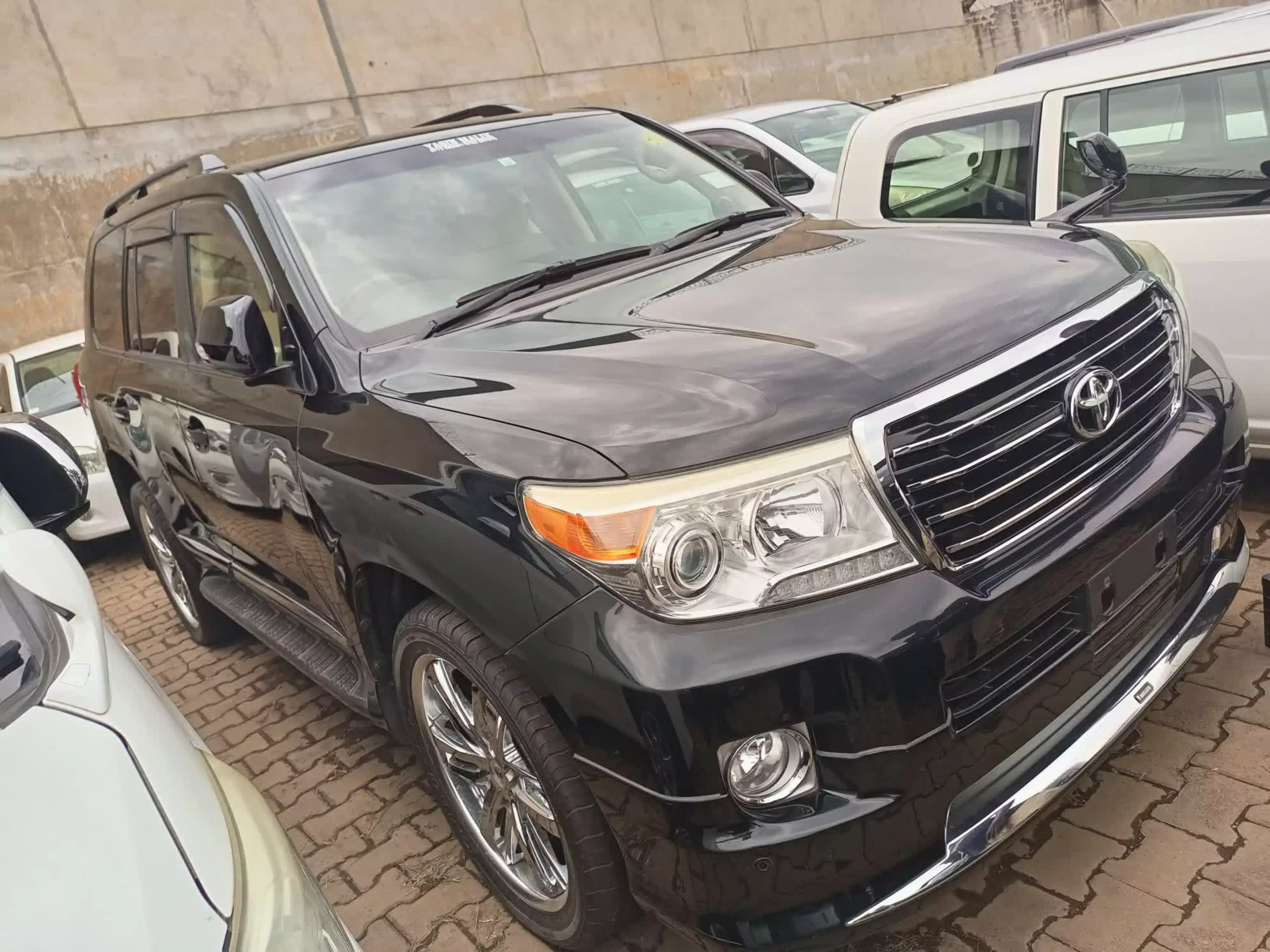 Toyota Landcruiser  V8 - 2013