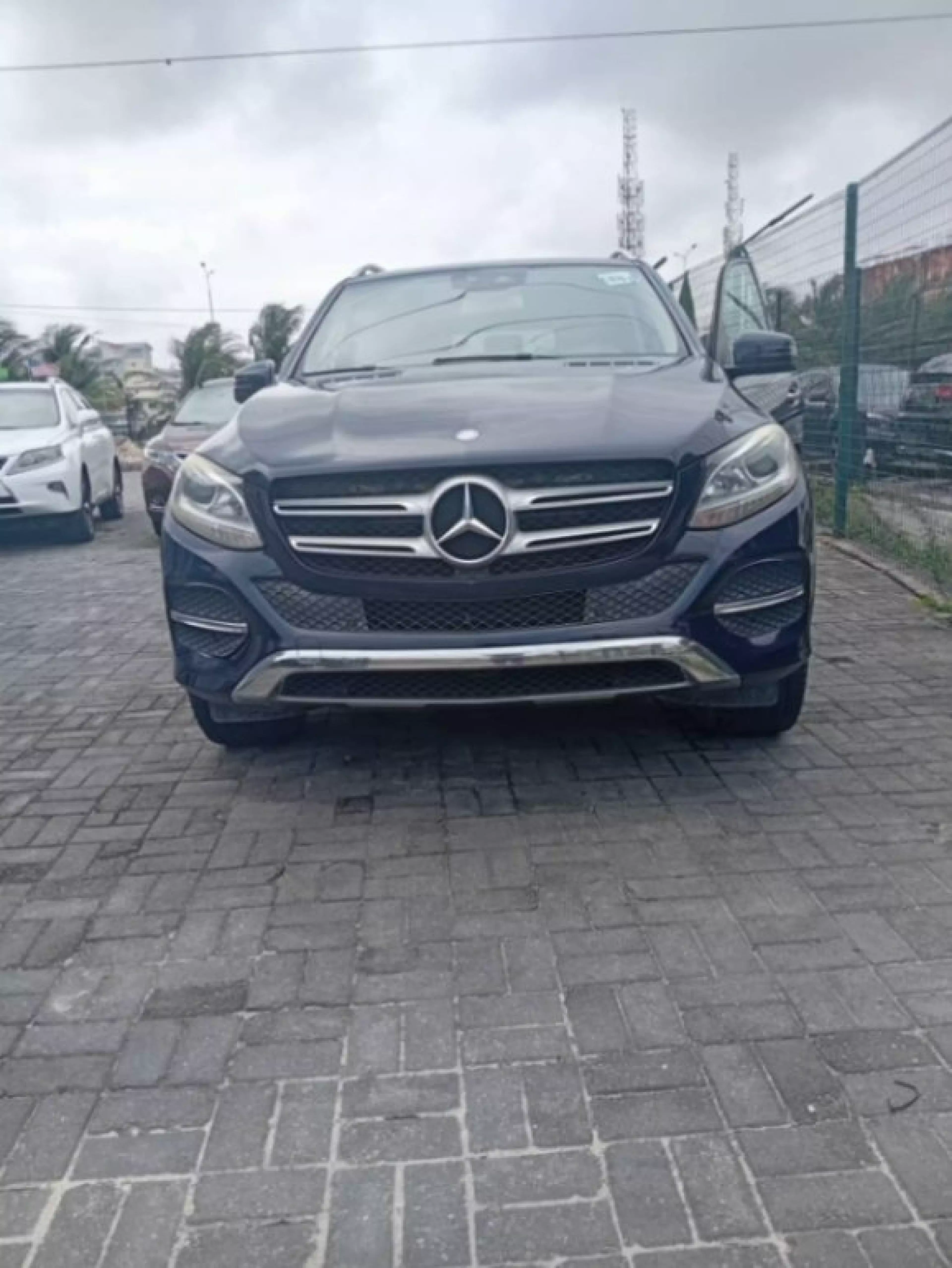 Mercedes-Benz GLE 350 - 2016