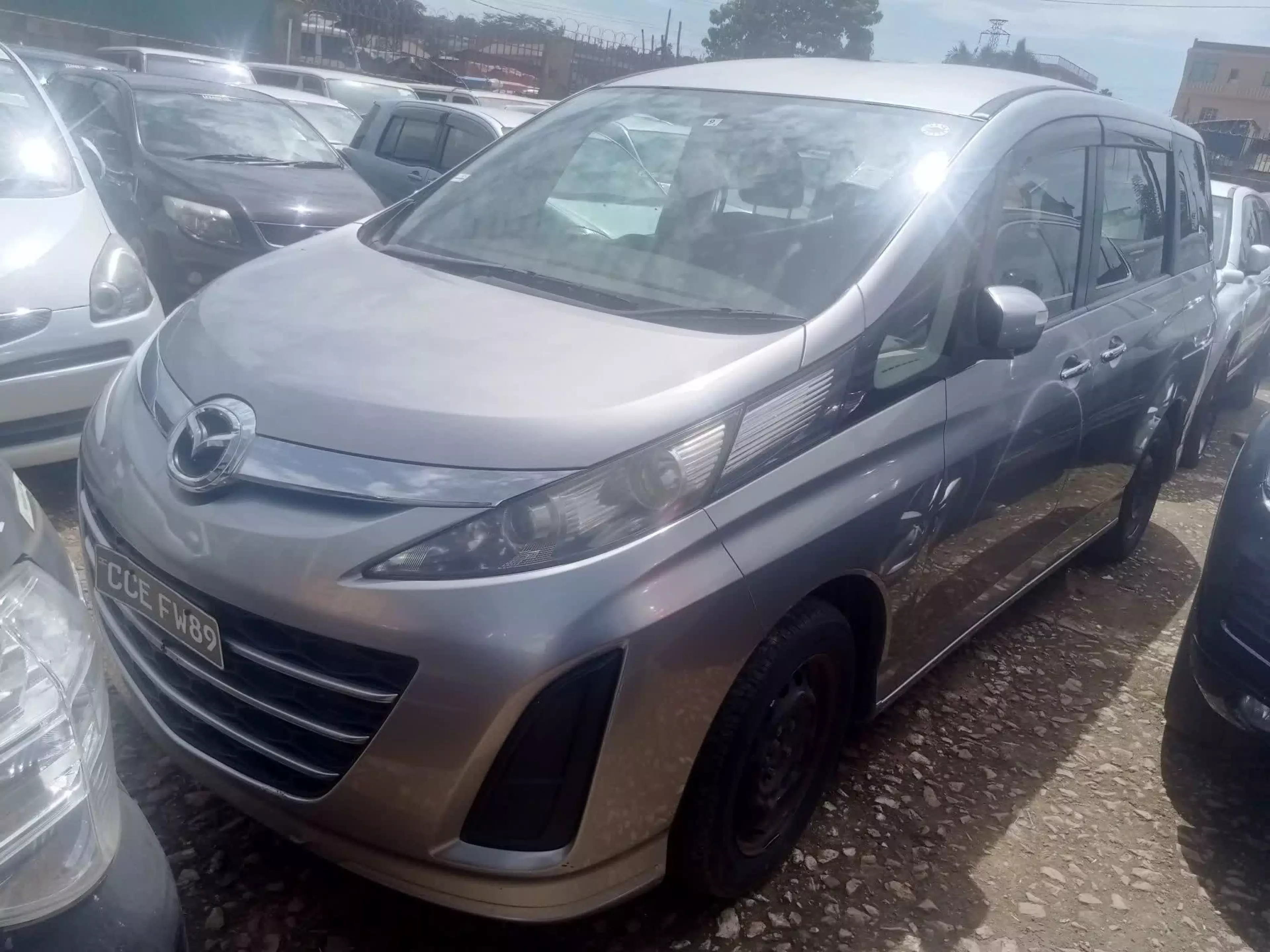 Mazda Biante - 2011