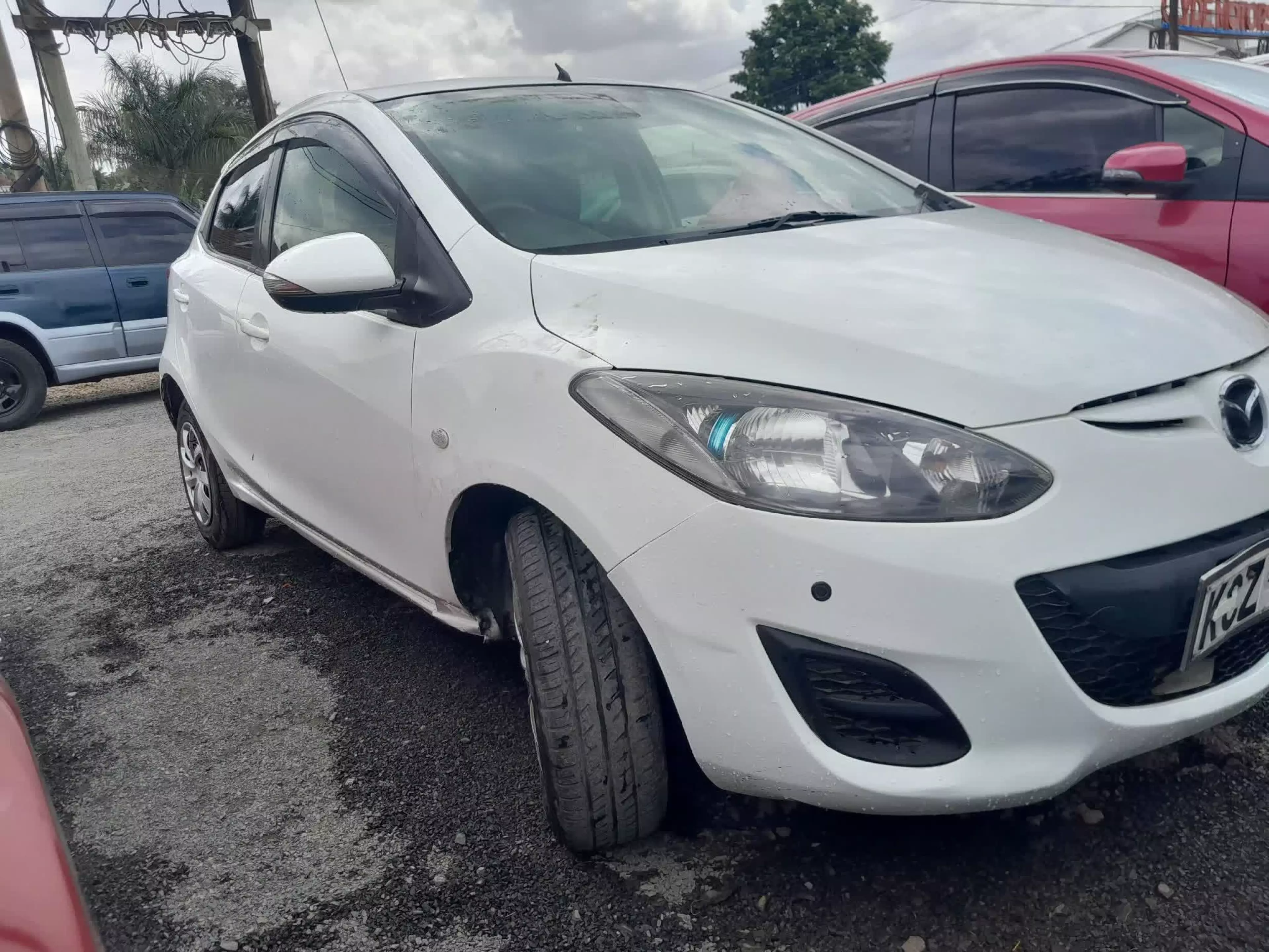 Mazda Demio - 2013