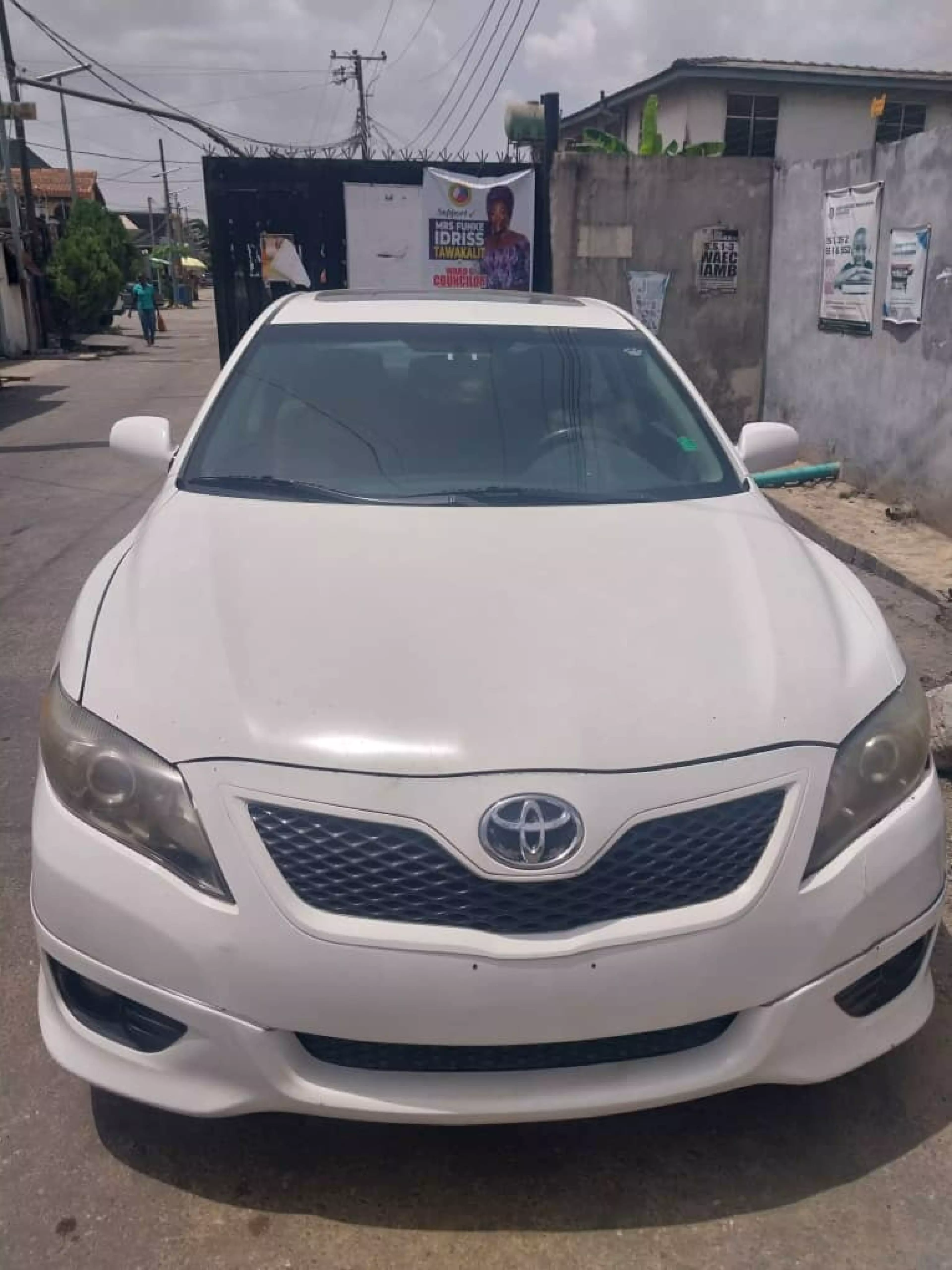 Toyota Camry - 2011