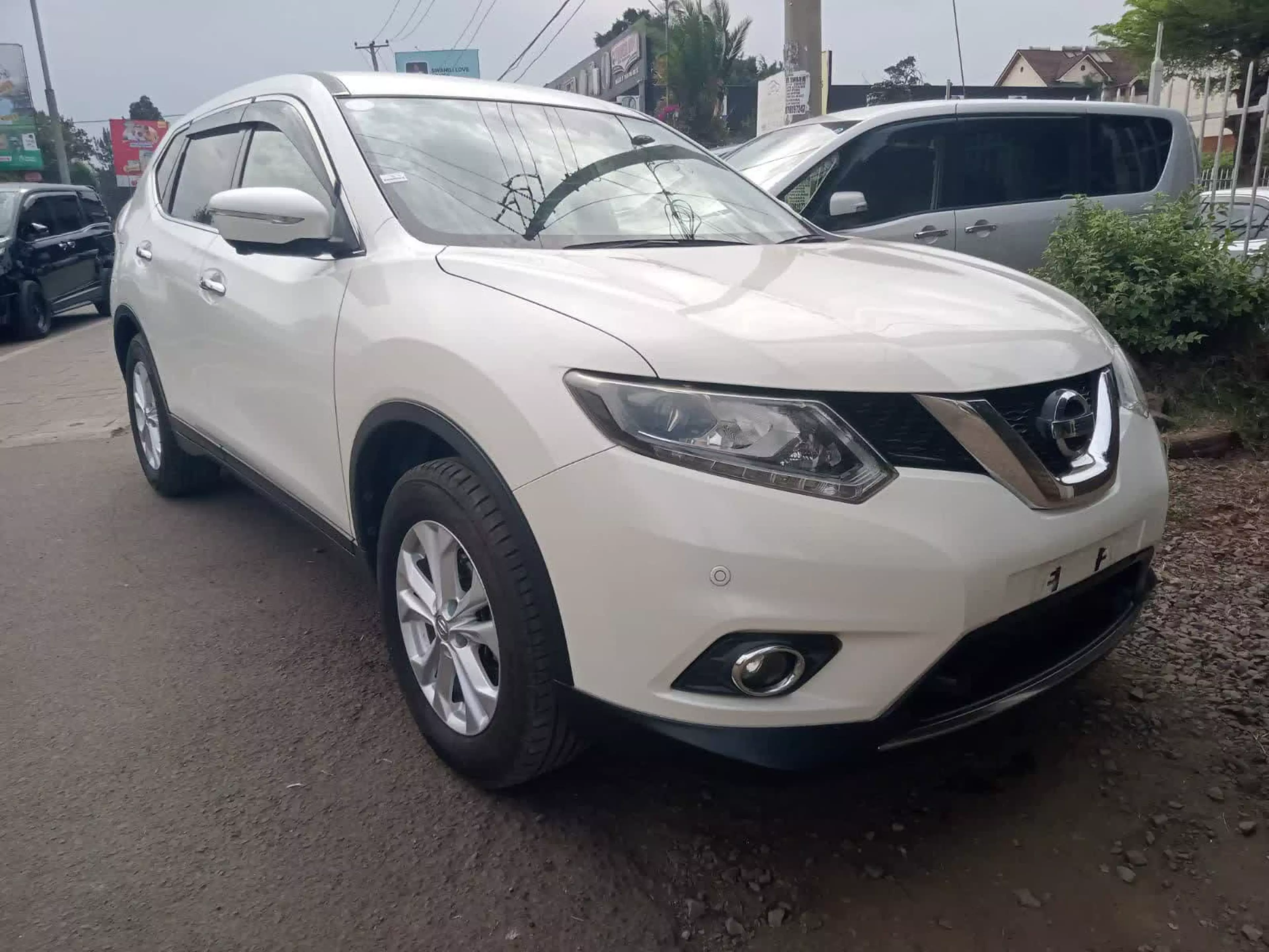 Nissan X-Trail - 2016