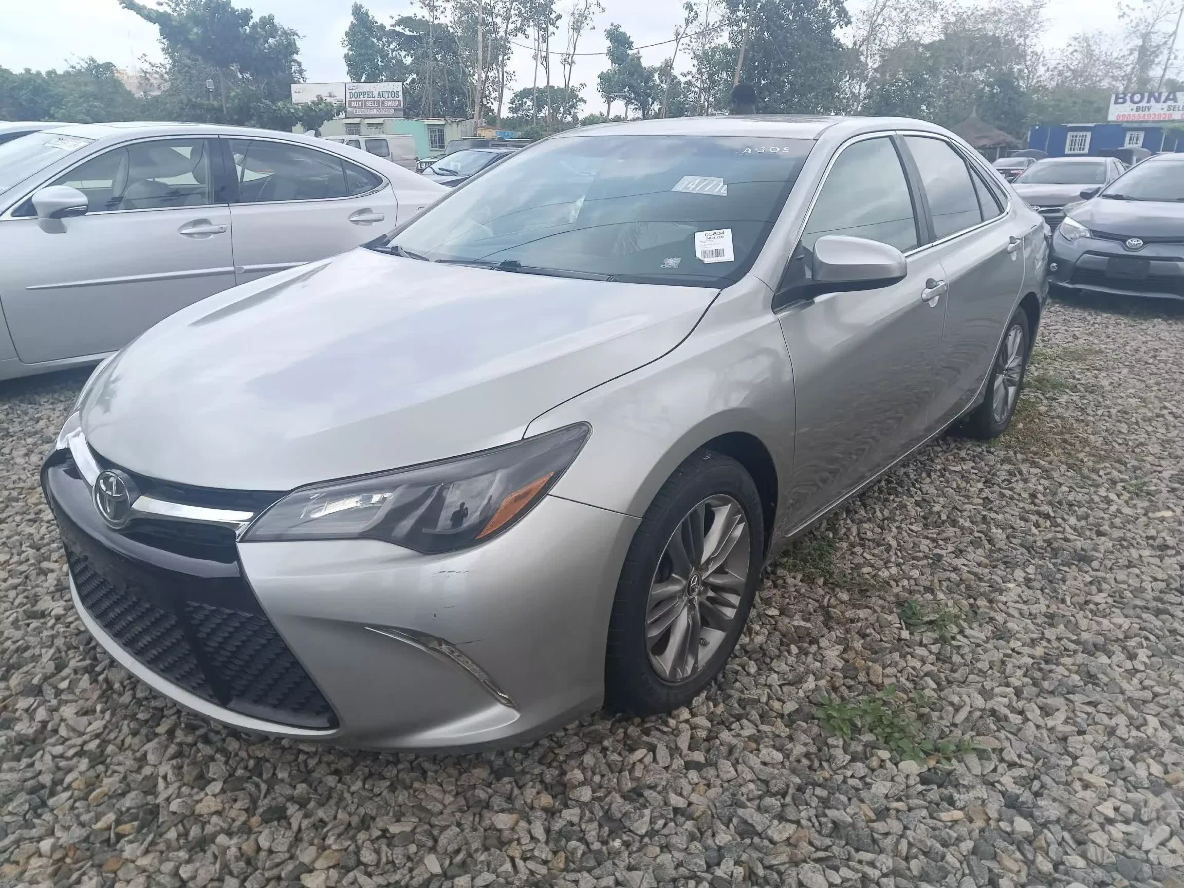 Toyota Camry - 2015