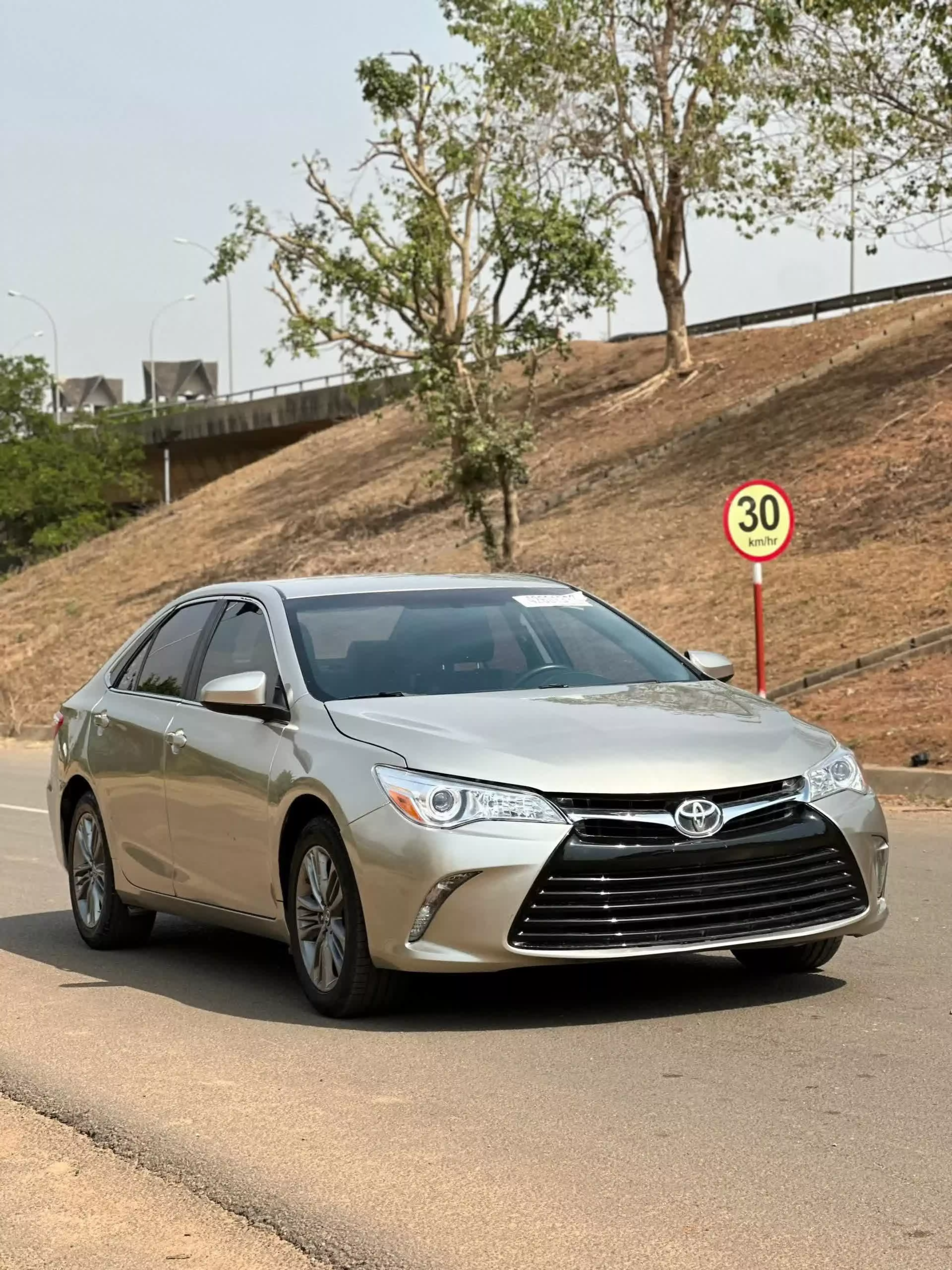 Toyota Camry - 2015