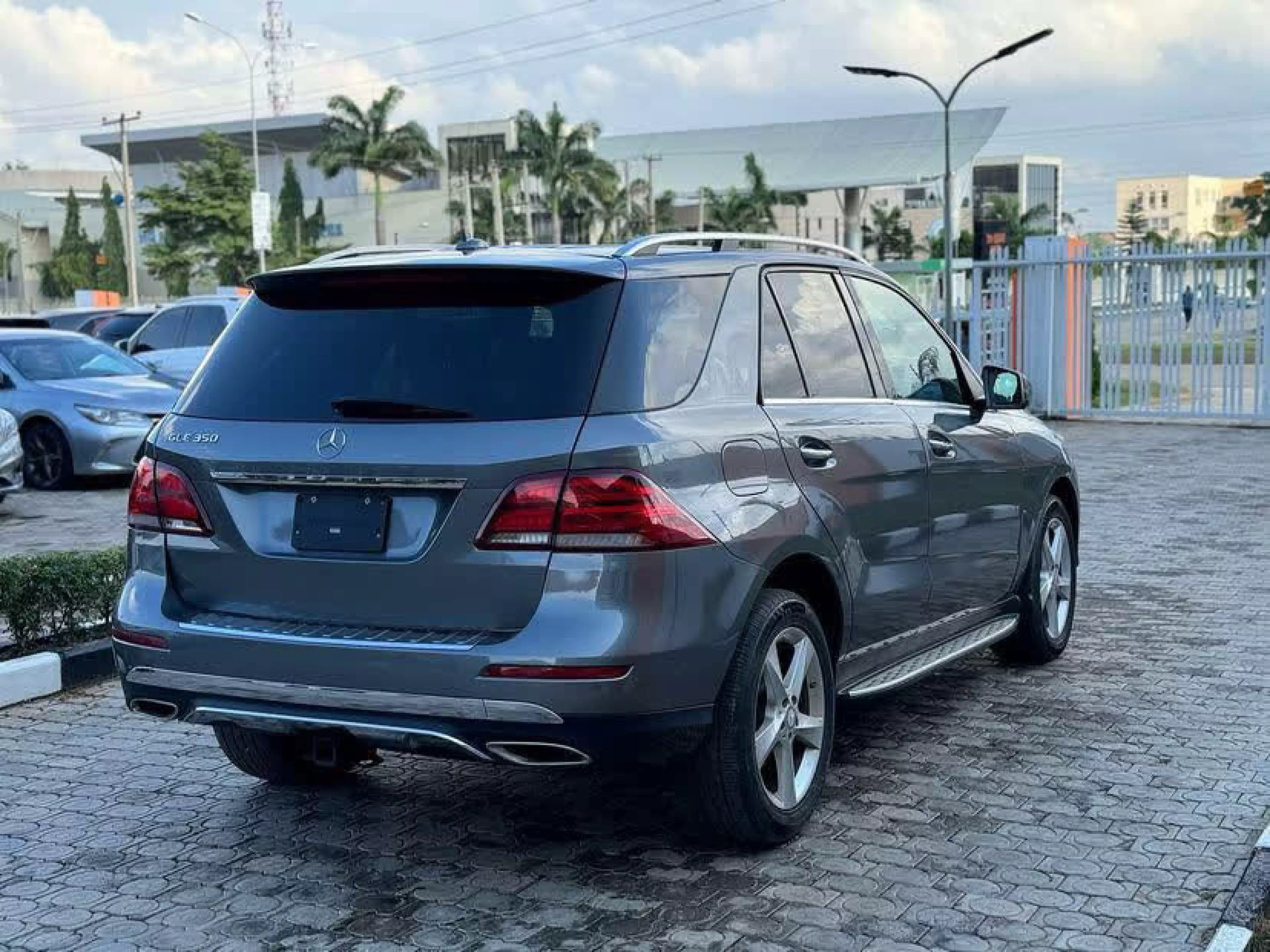 Mercedes-Benz GLE 350   - 2017