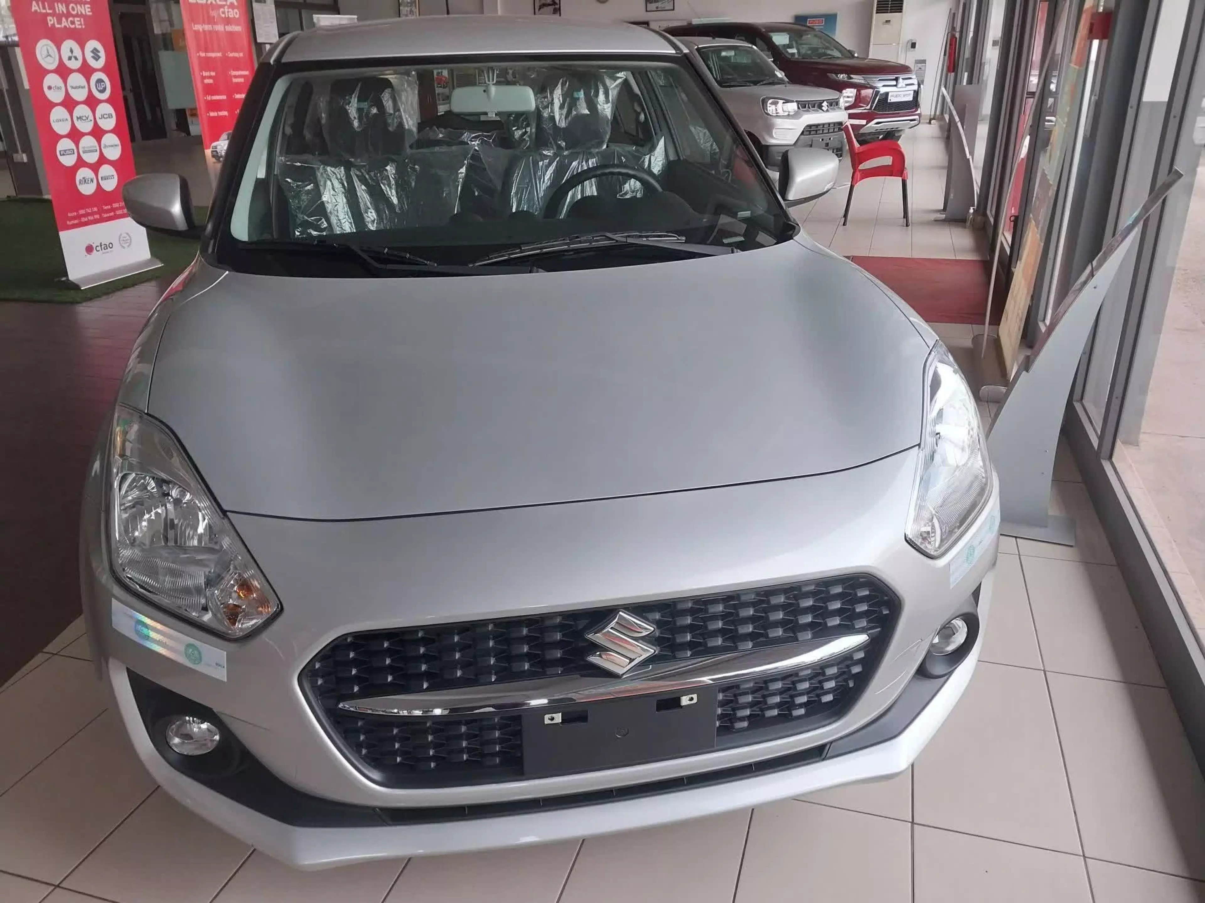 SUZUKI Swift GLX   - 2023