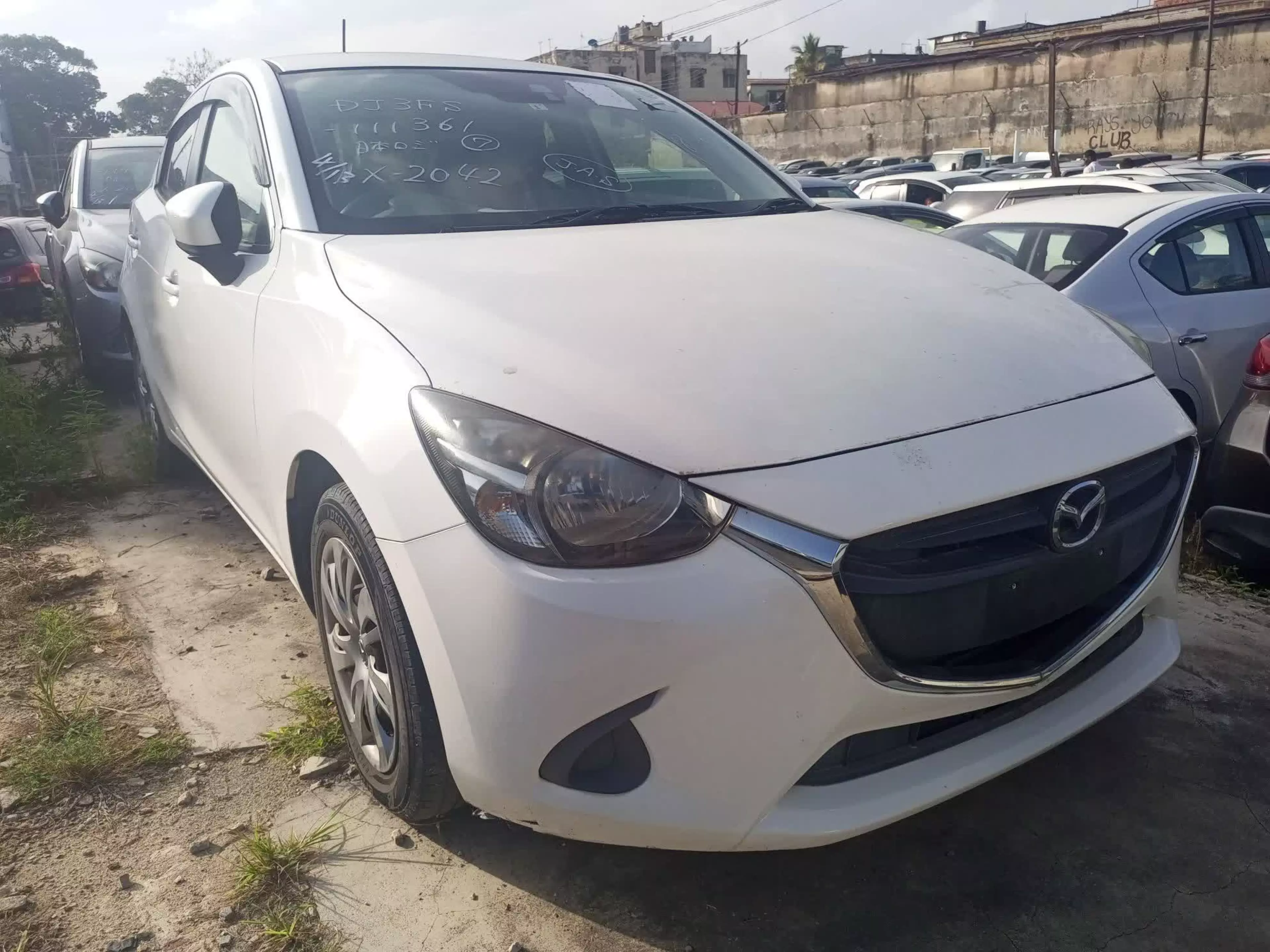 Mazda Demio  - 2015
