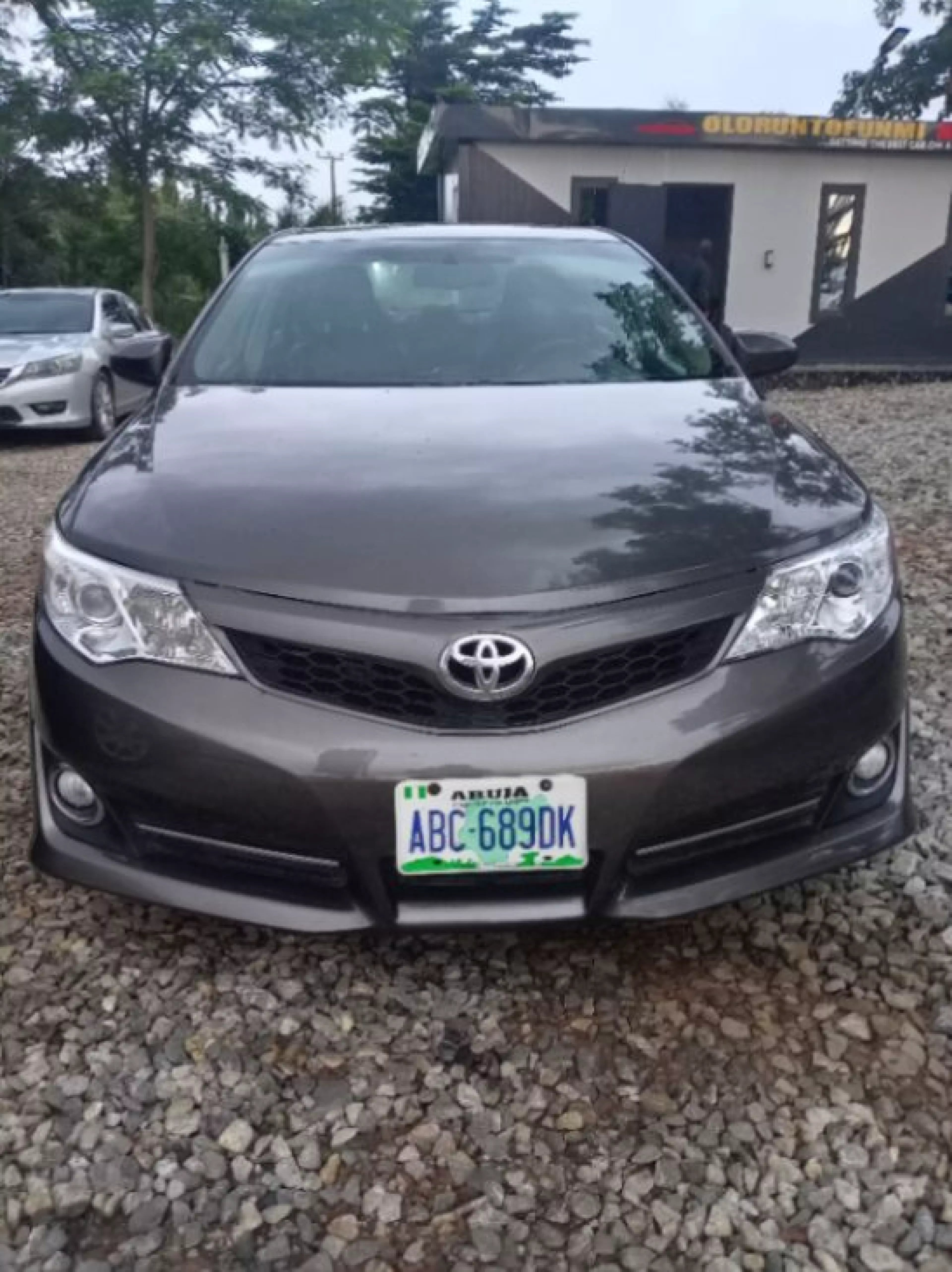 Toyota Camry - 2012