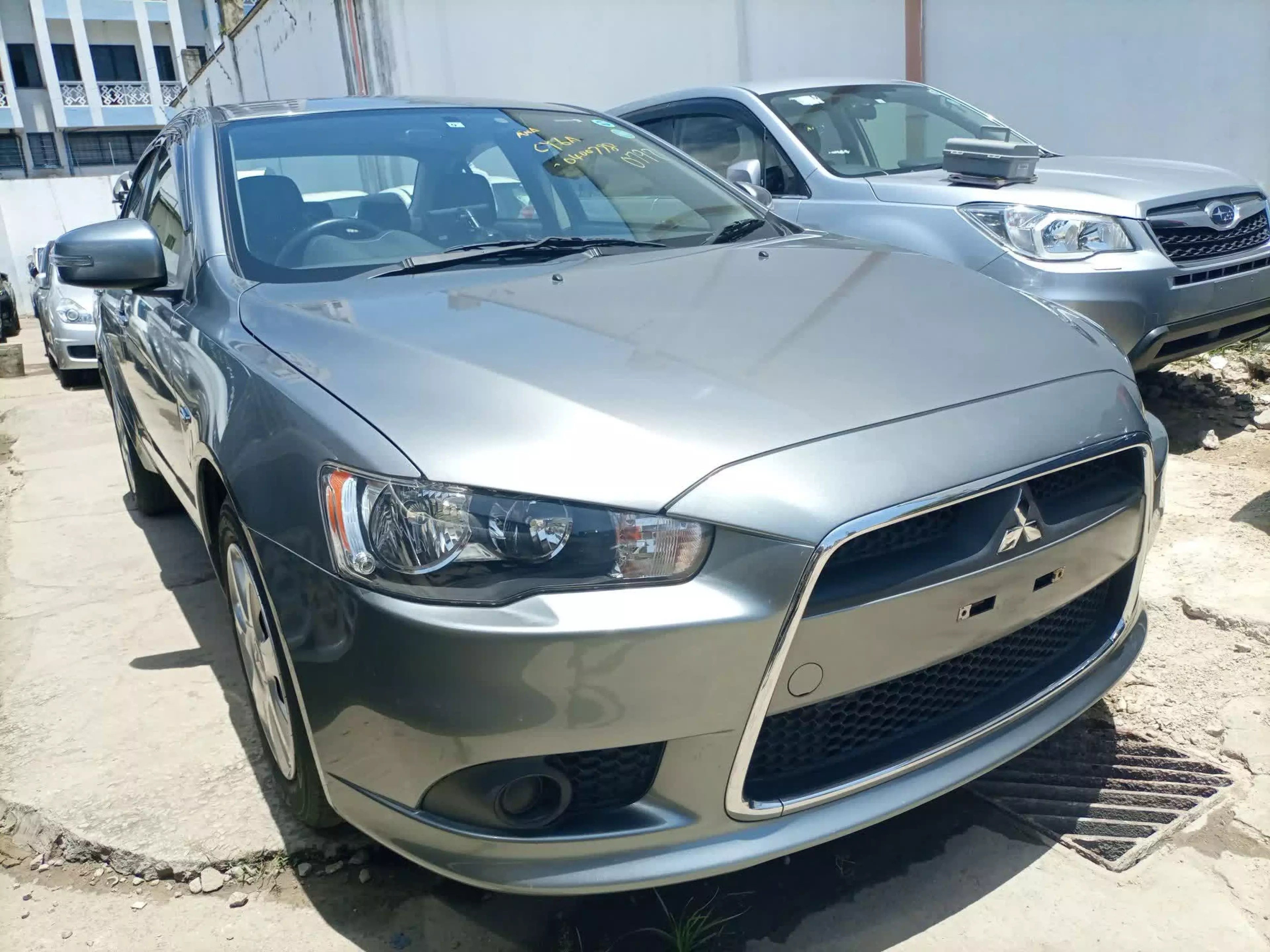 Mitsubishi Galant - 2015