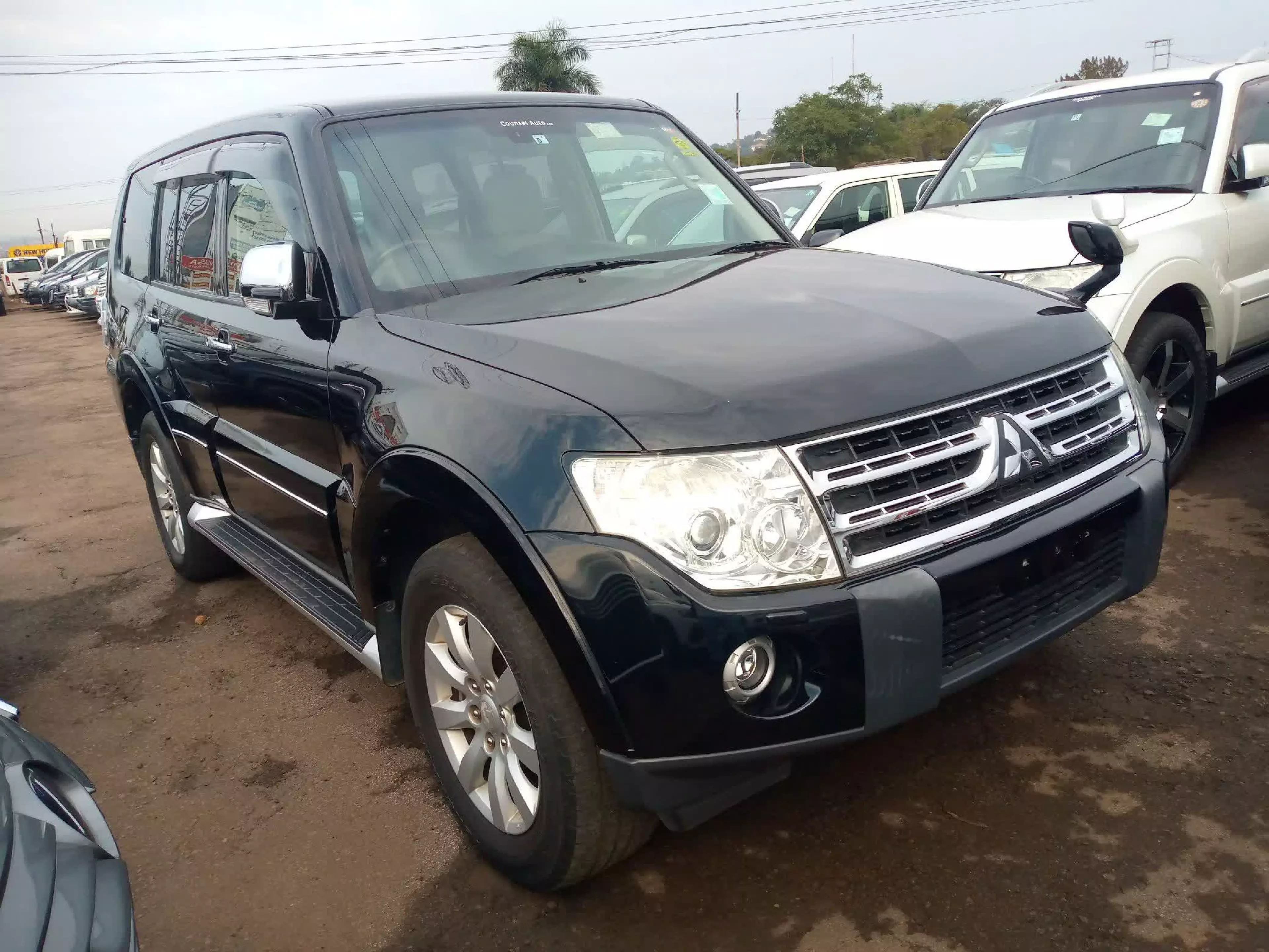 Mitsubishi Pajero - 2009