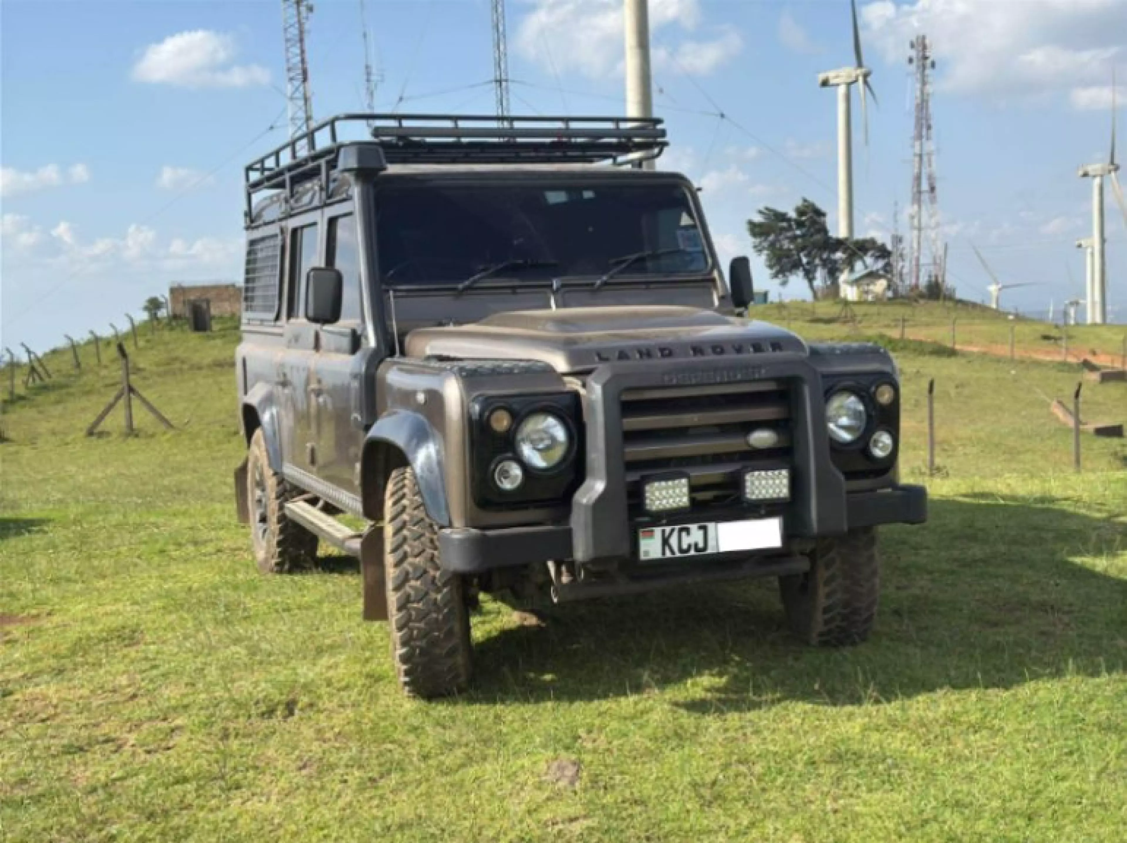 Land Rover Defender - 2011