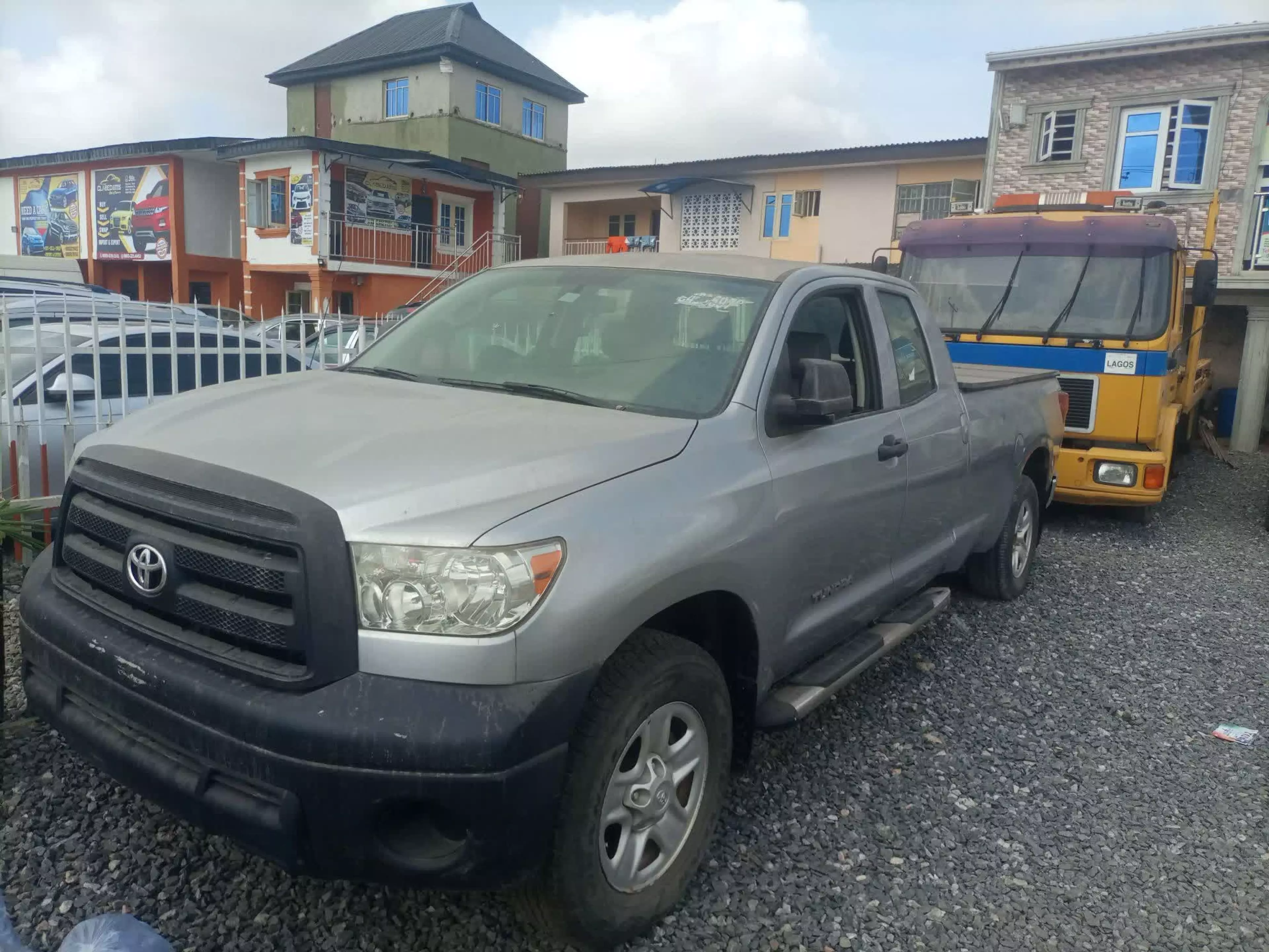 Toyota Tundra - 2010