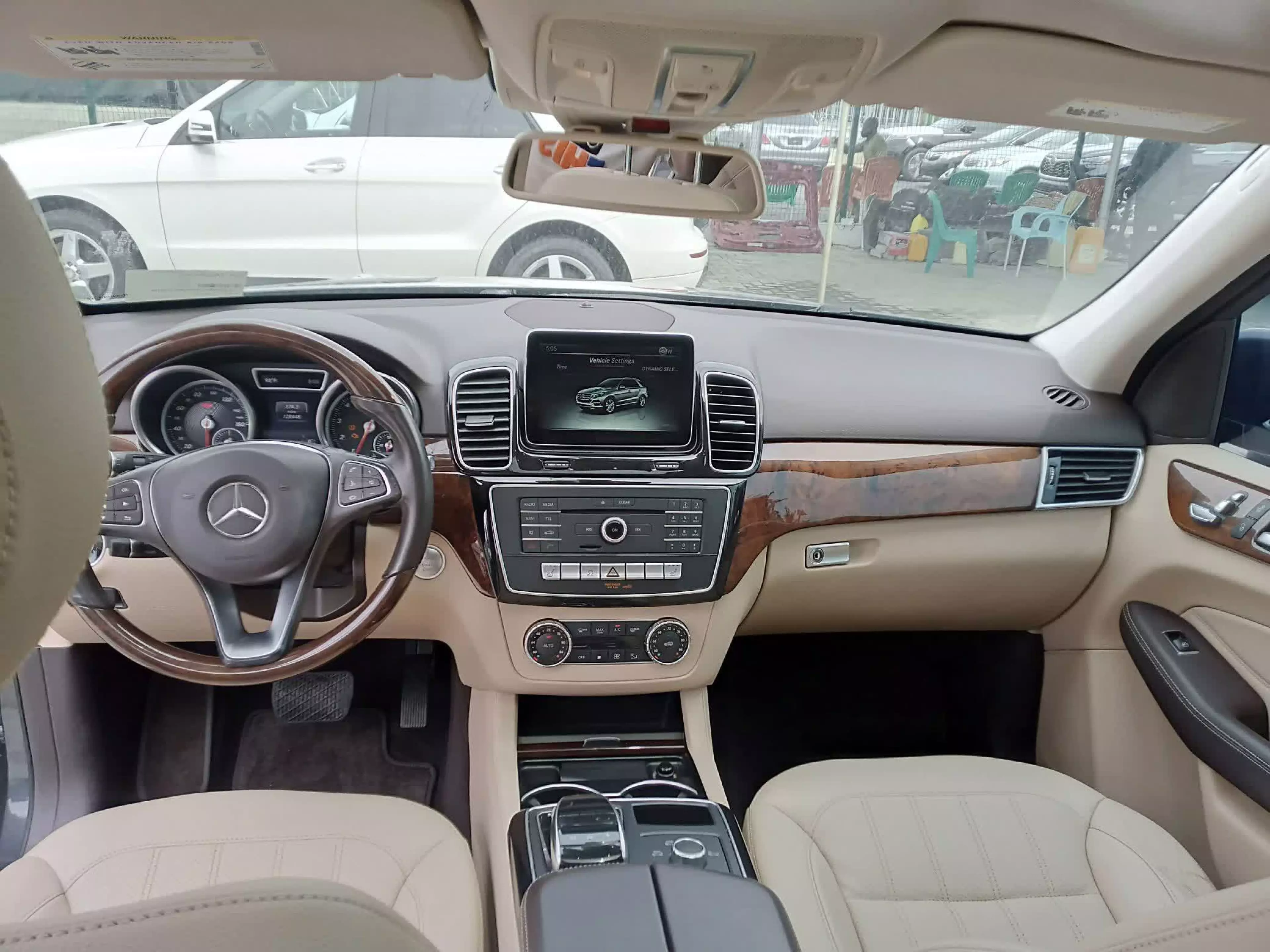 Mercedes-Benz GLE 350   - 2016