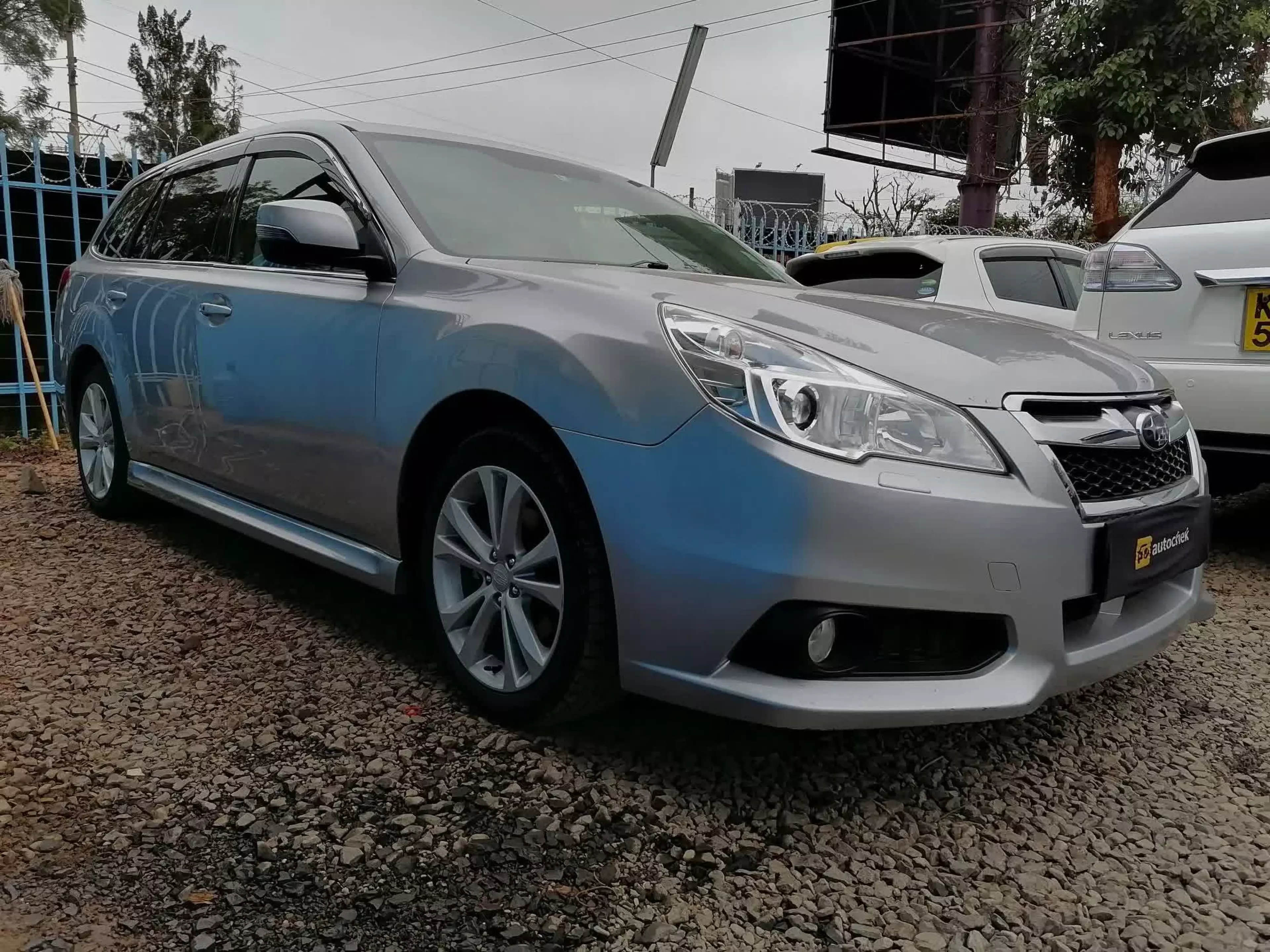 Subaru Legacy - 2012