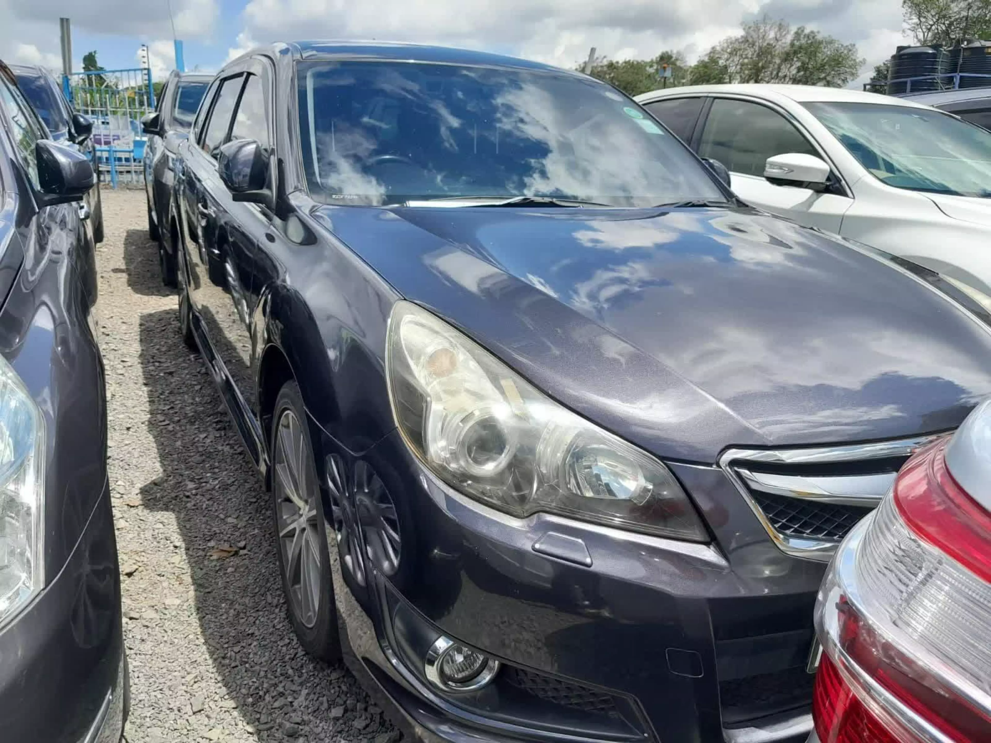 Subaru Legacy - 2012