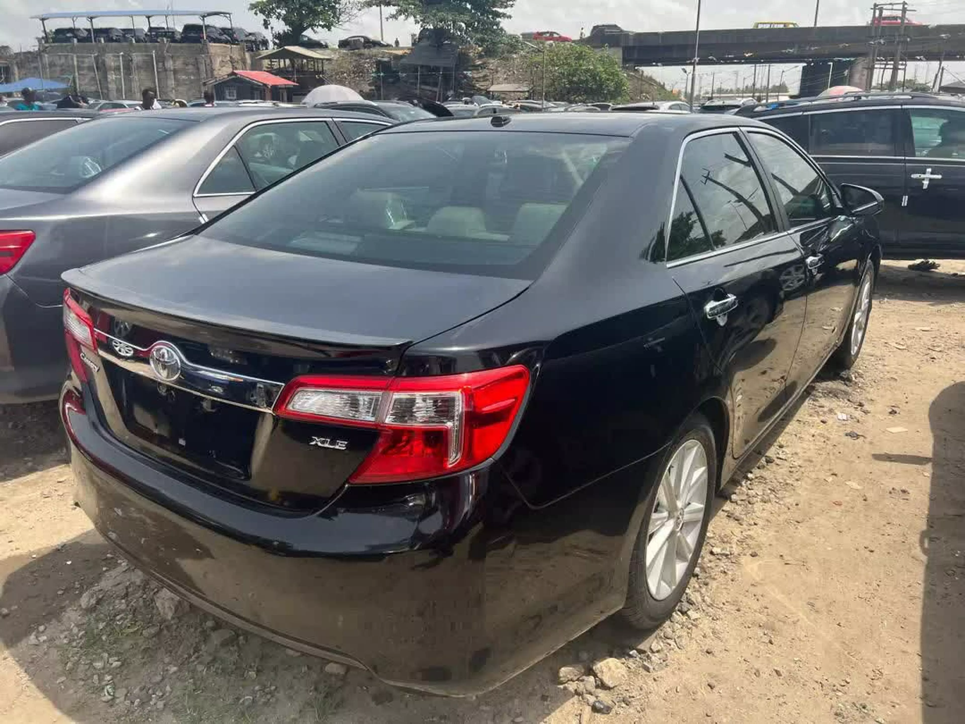 Toyota Camry   - 2013