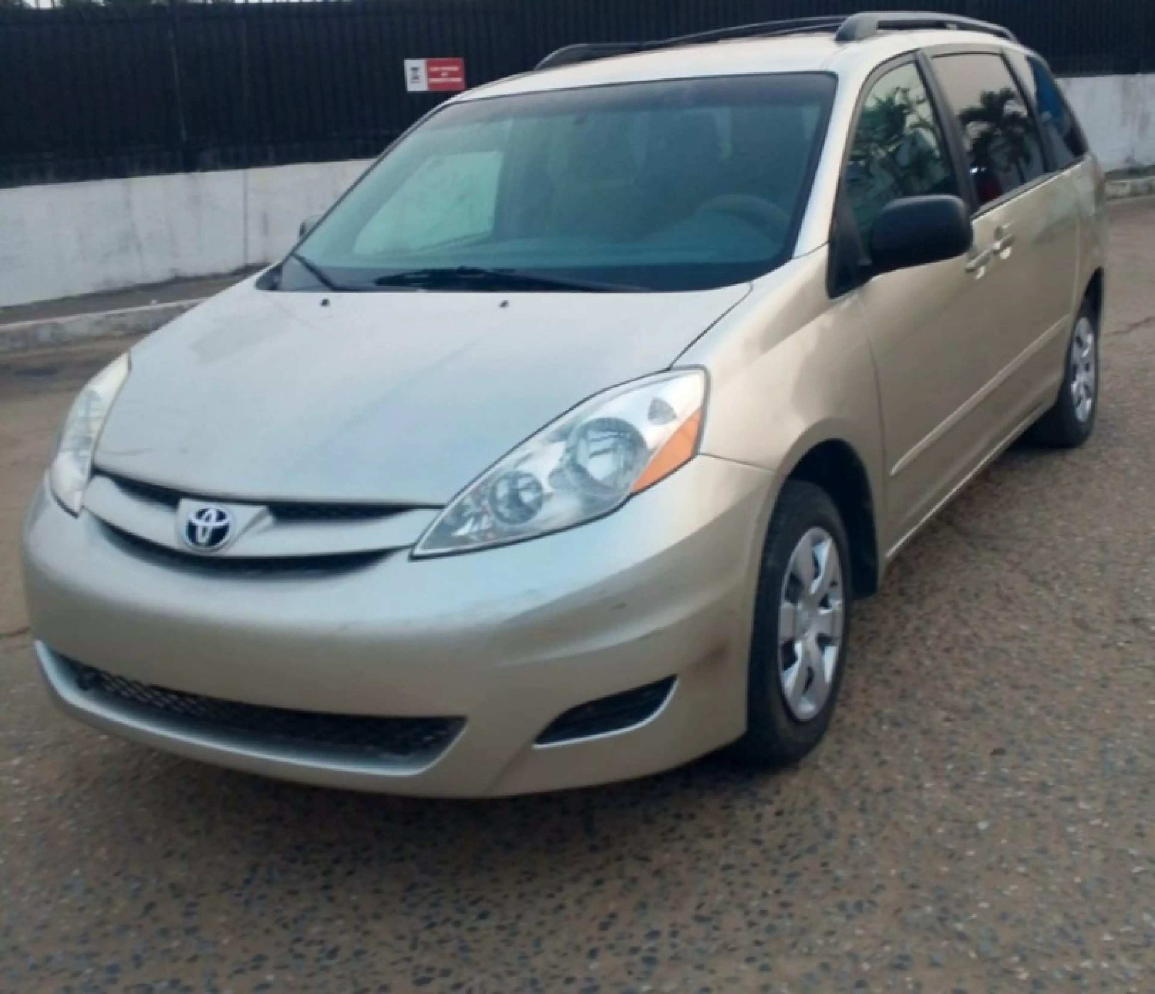 Toyota Sienna - 2007