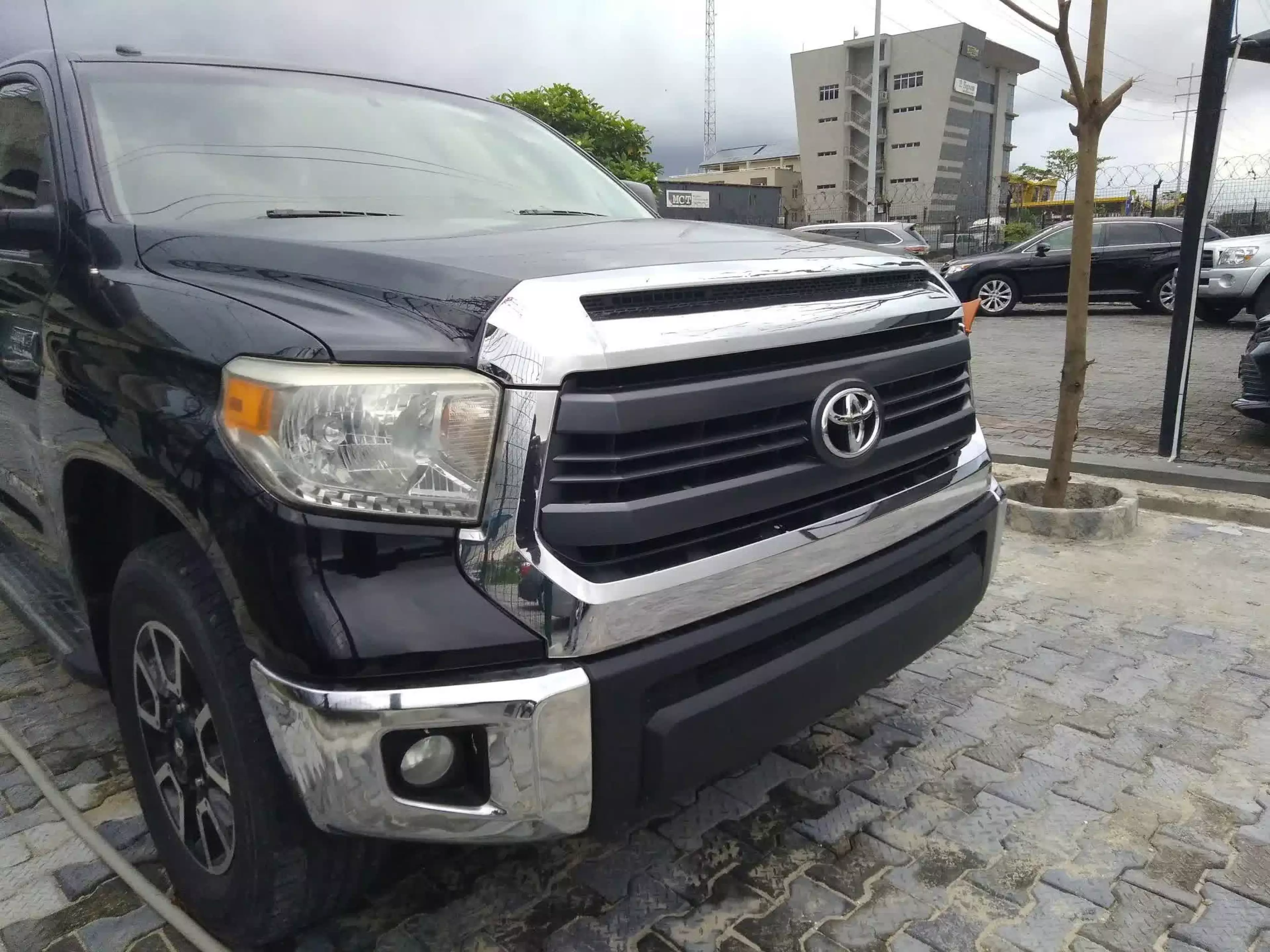 Toyota Tundra - 2013