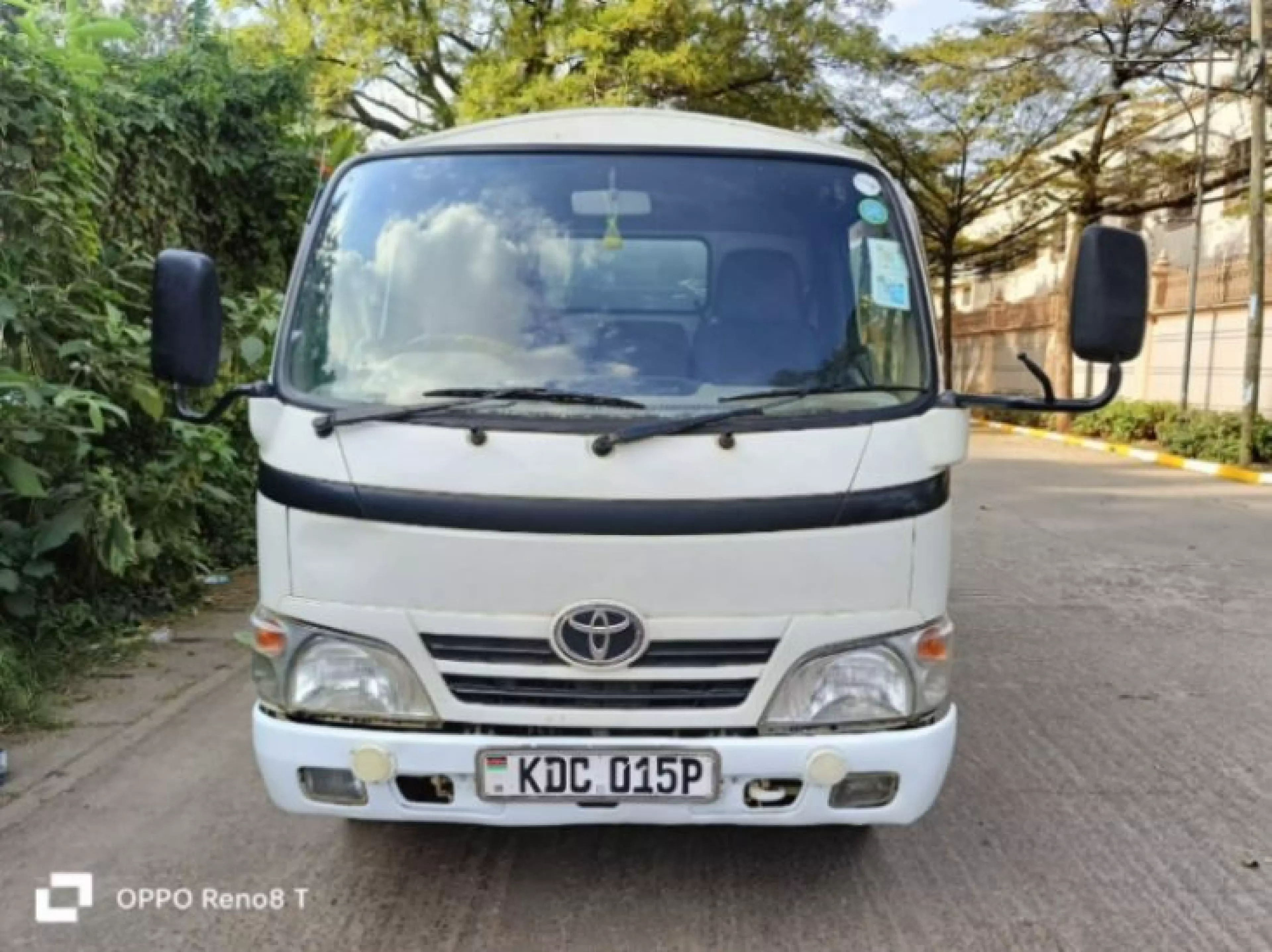 Toyota Dyna - 2014