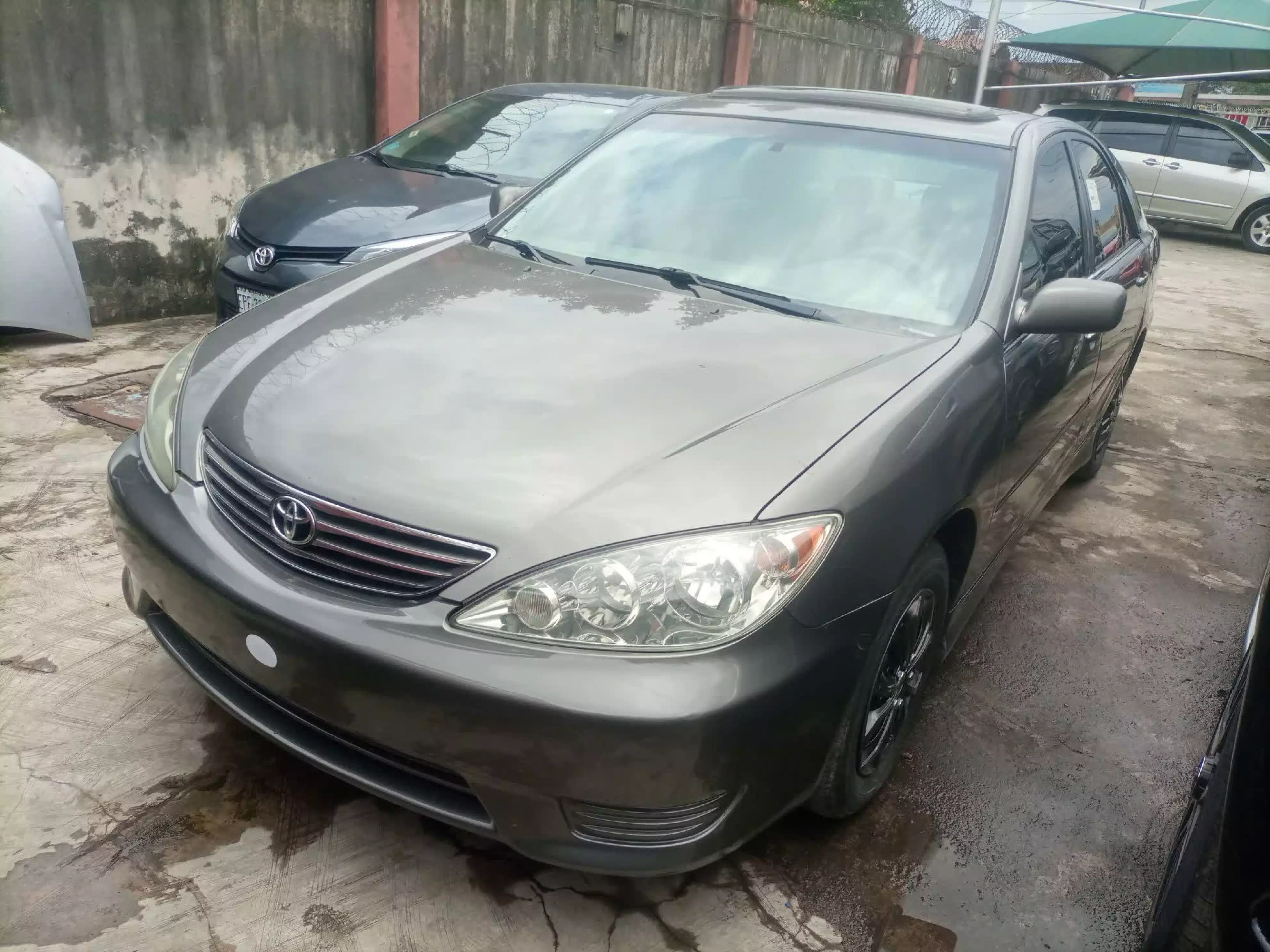 Toyota Camry - 2005