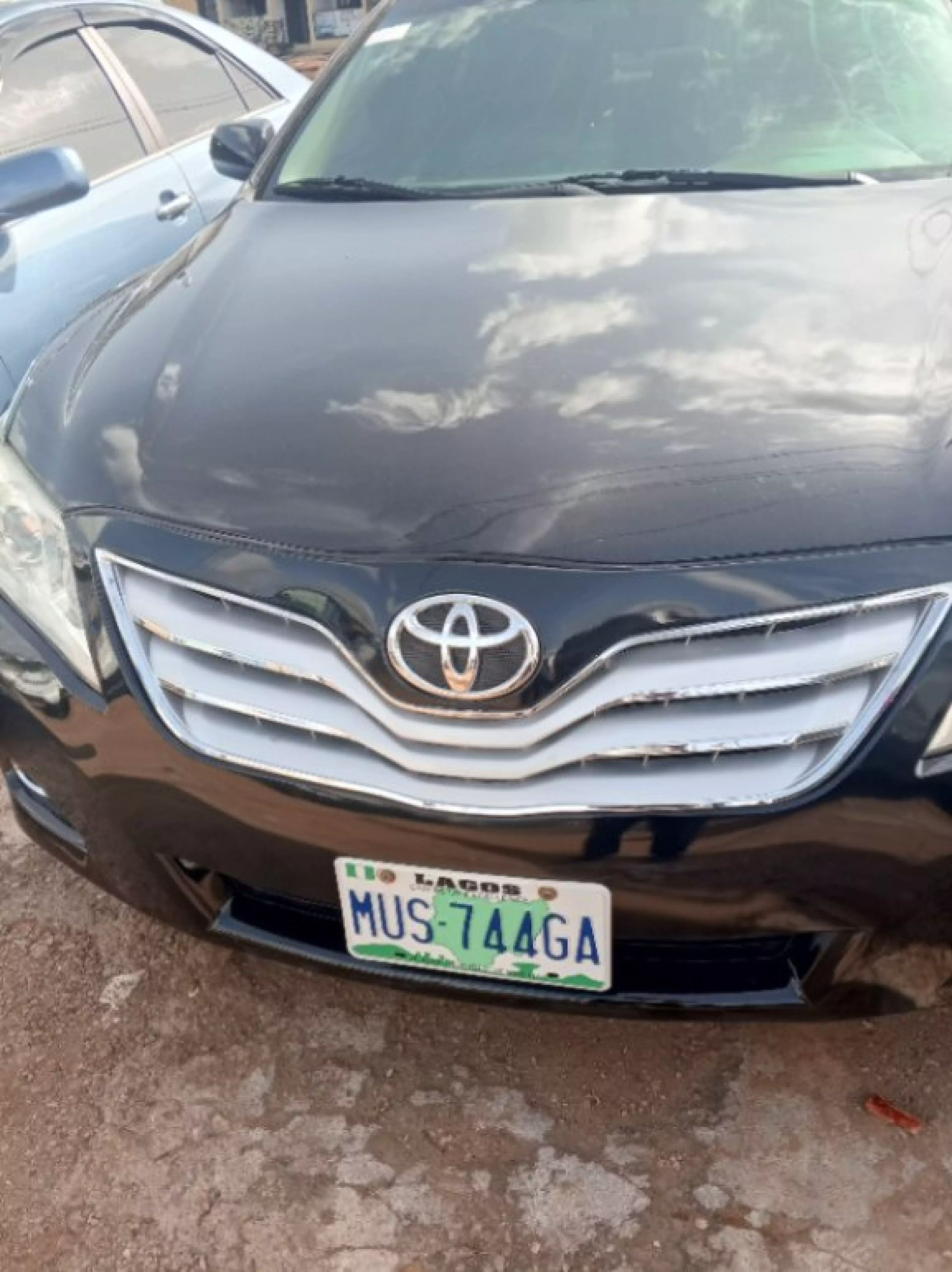 Toyota Camry - 2011