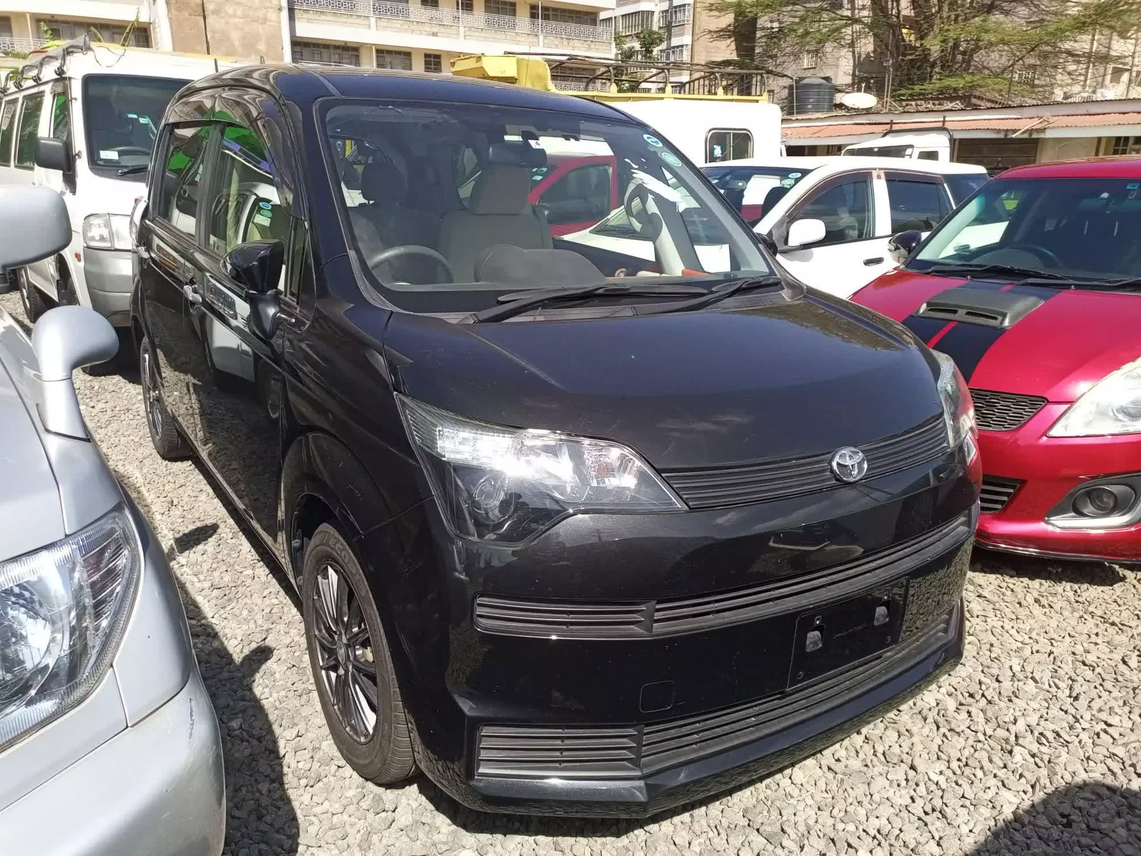 Toyota Spade  - 2015