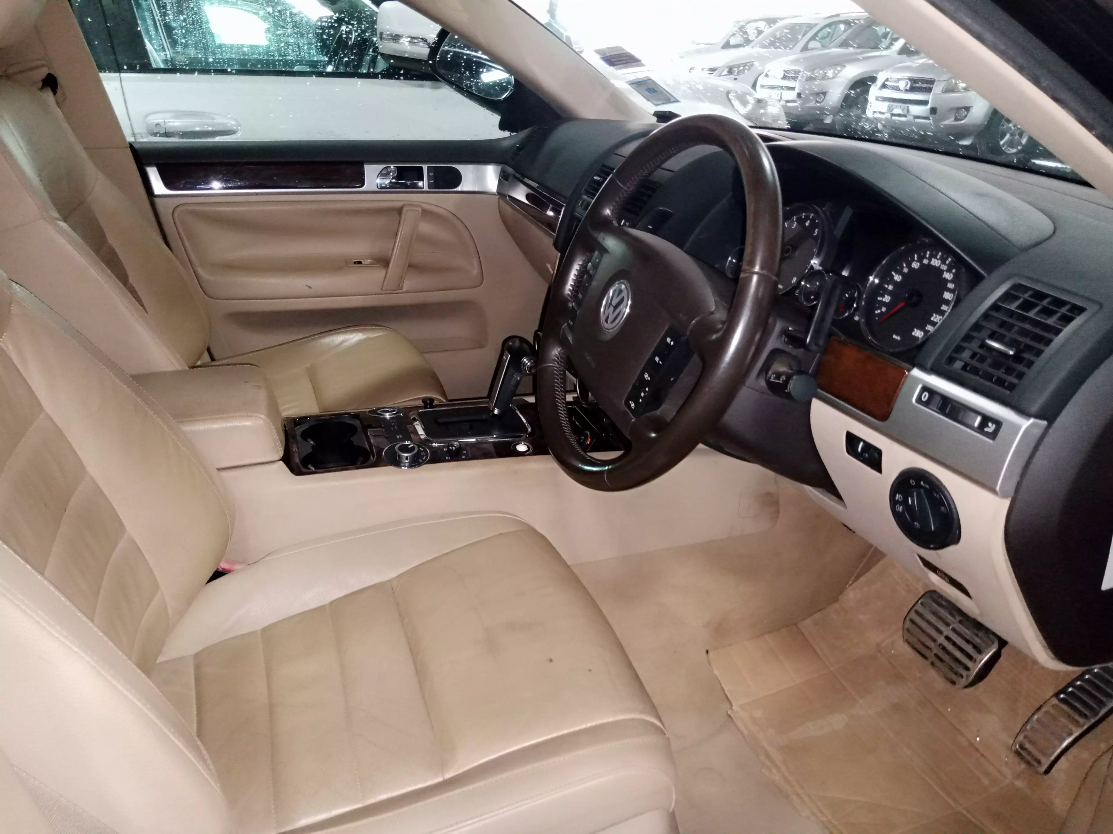 Volkswagen Touareg   - 2009