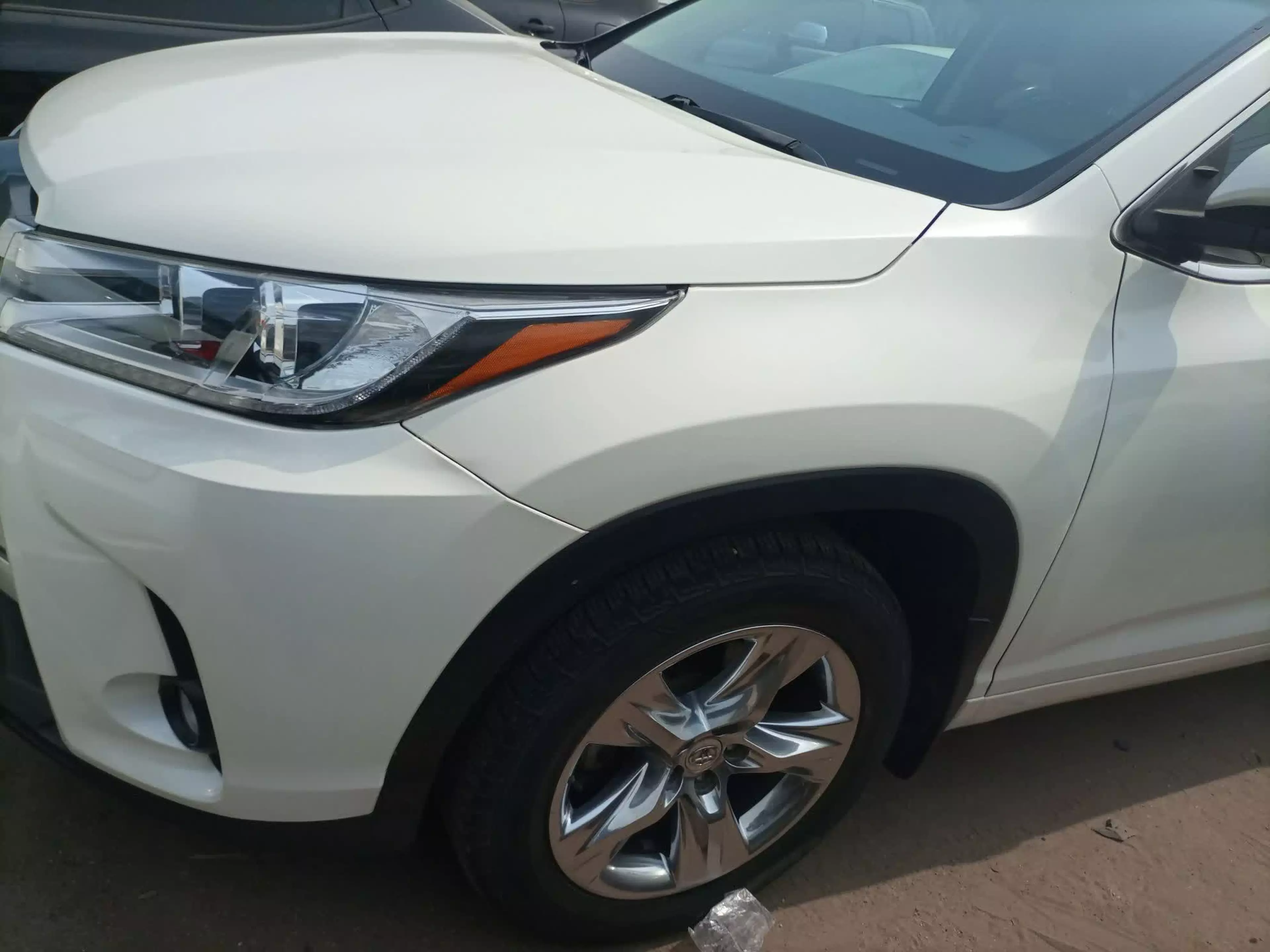 Toyota Highlander - 2015