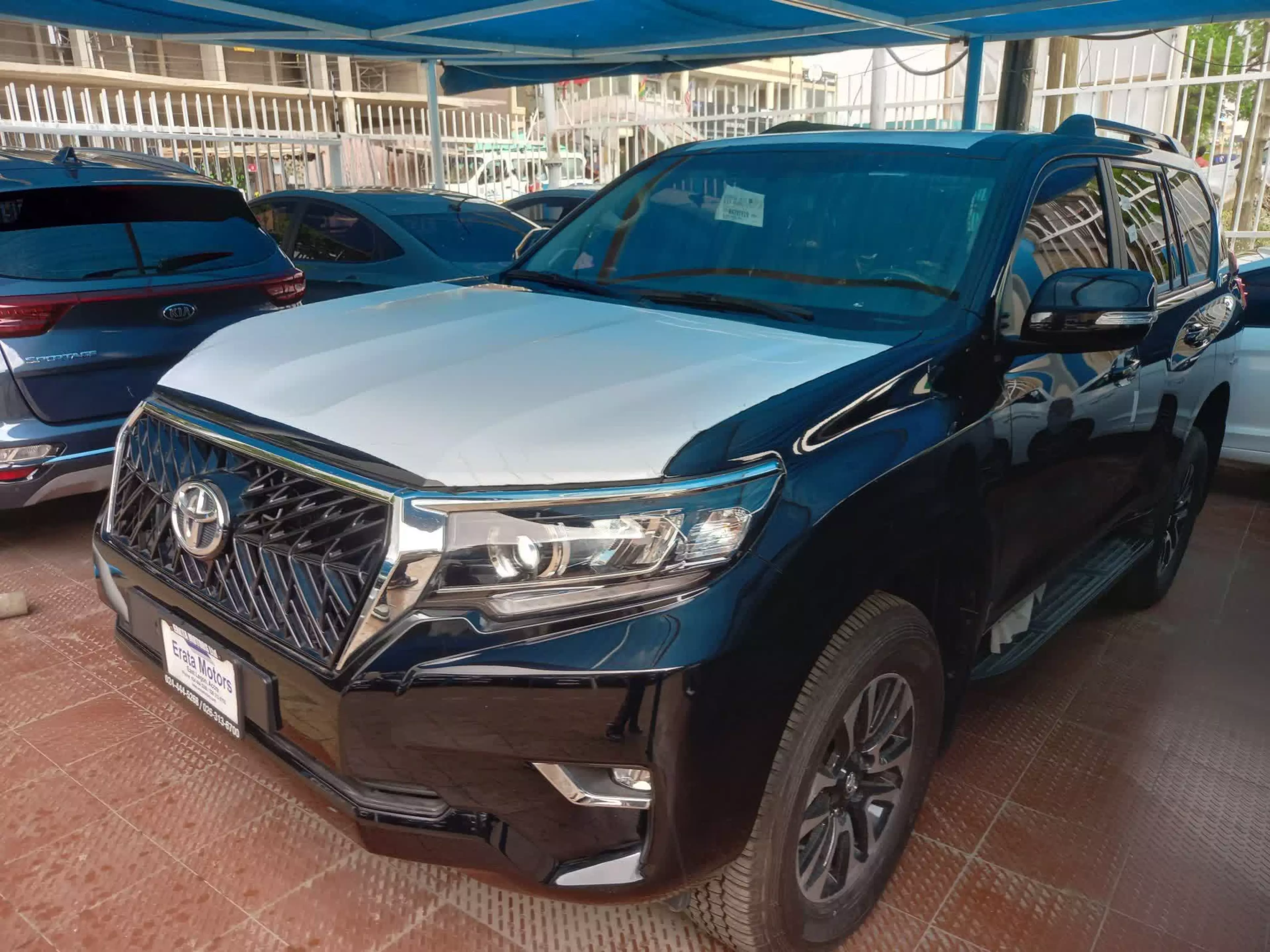 Toyota Land Cruiser Prado TX L - 2023