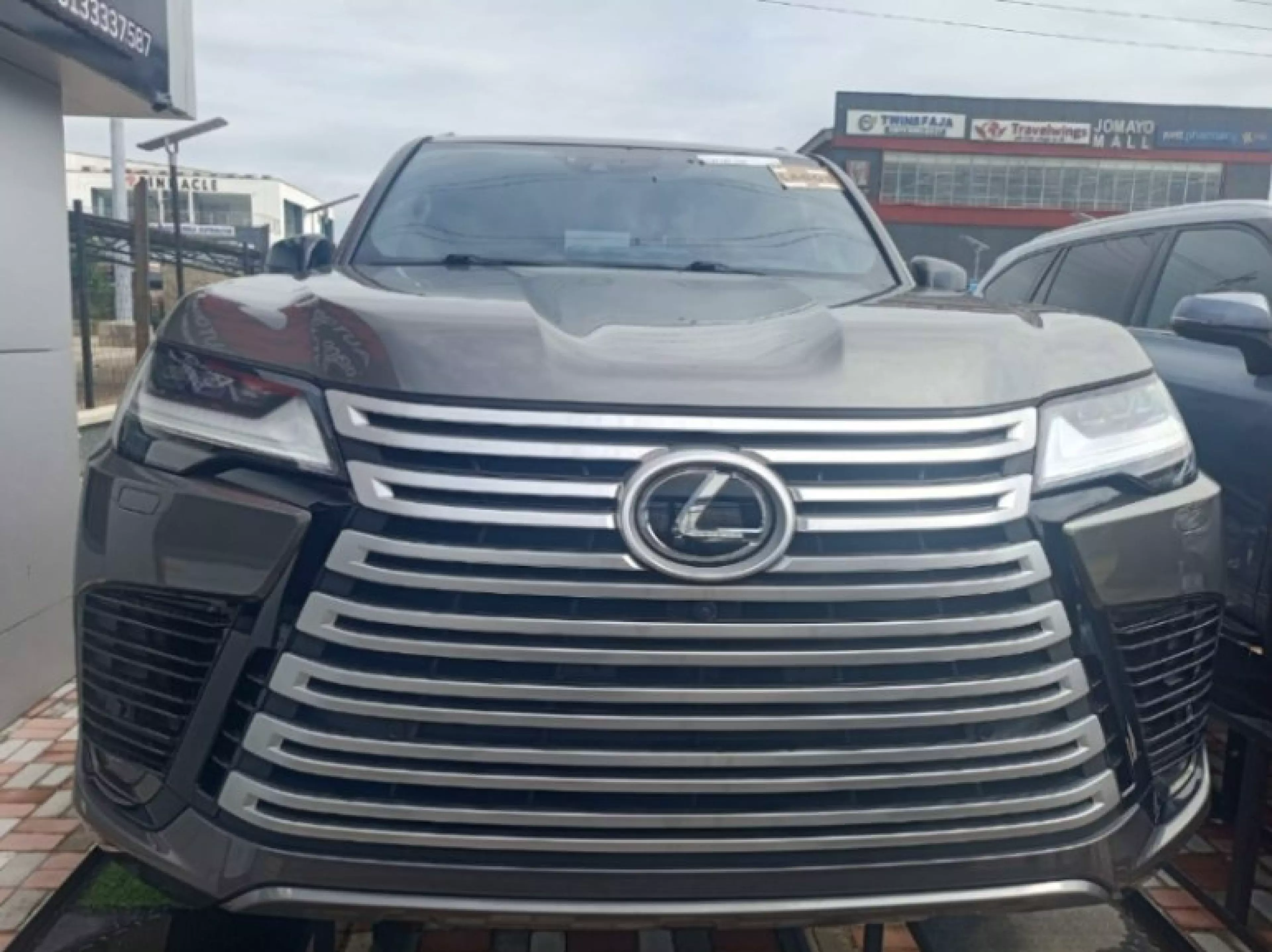 Lexus LX 600 - 2022