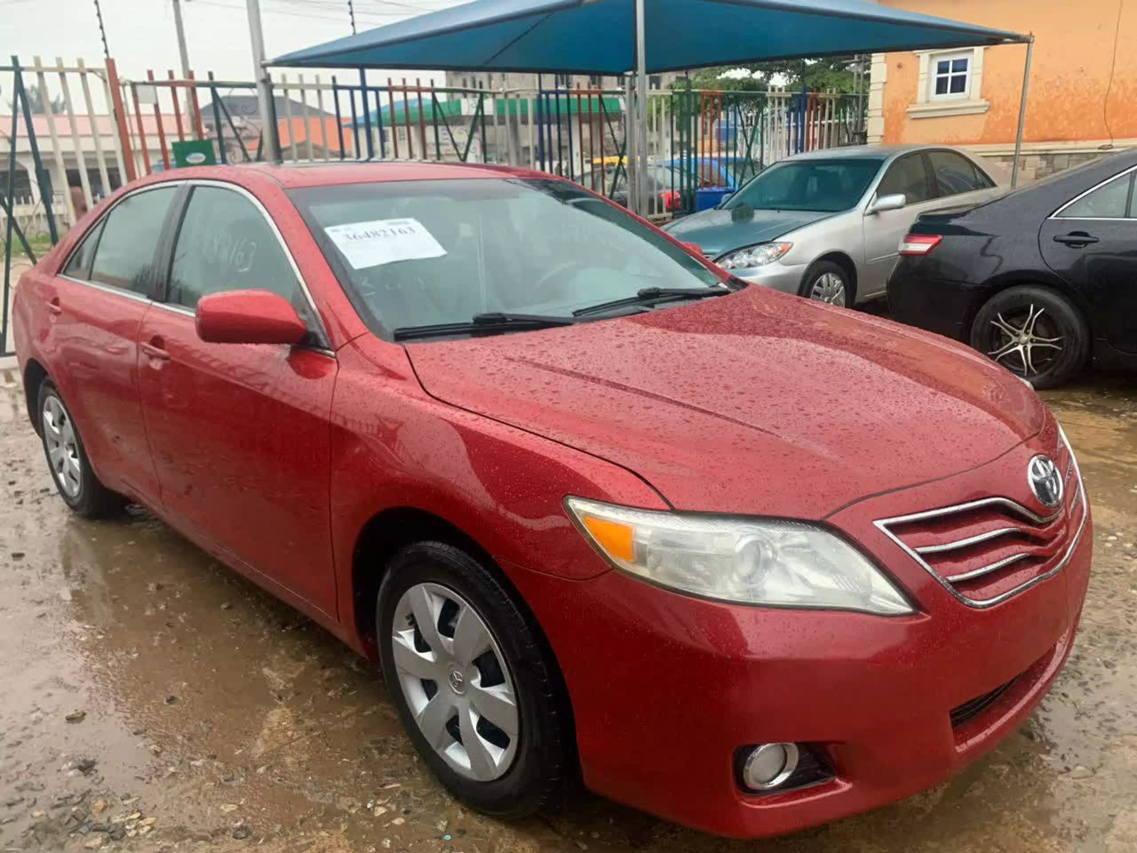 Toyota Camry - 2010