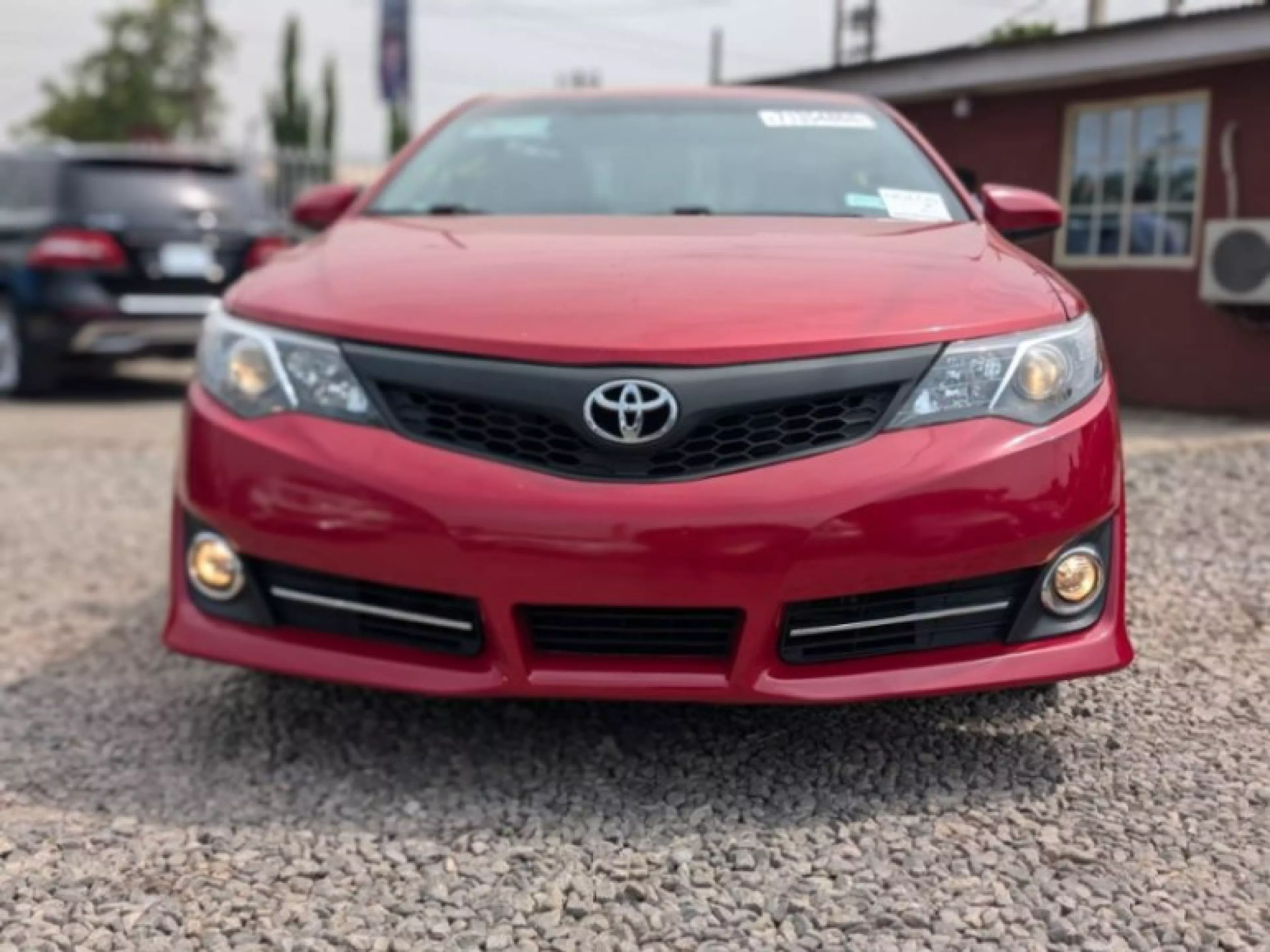 Toyota Camry - 2012