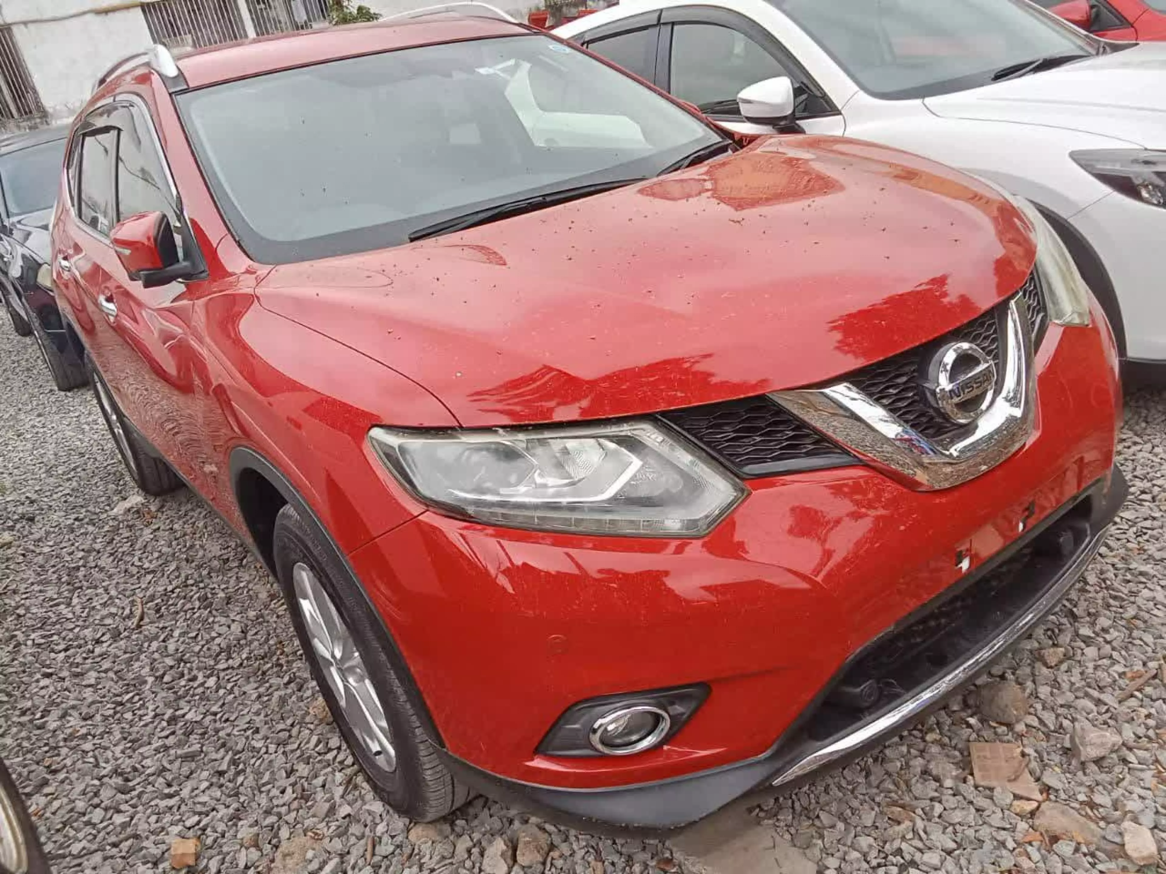 Nissan X-TRAIL - 2016