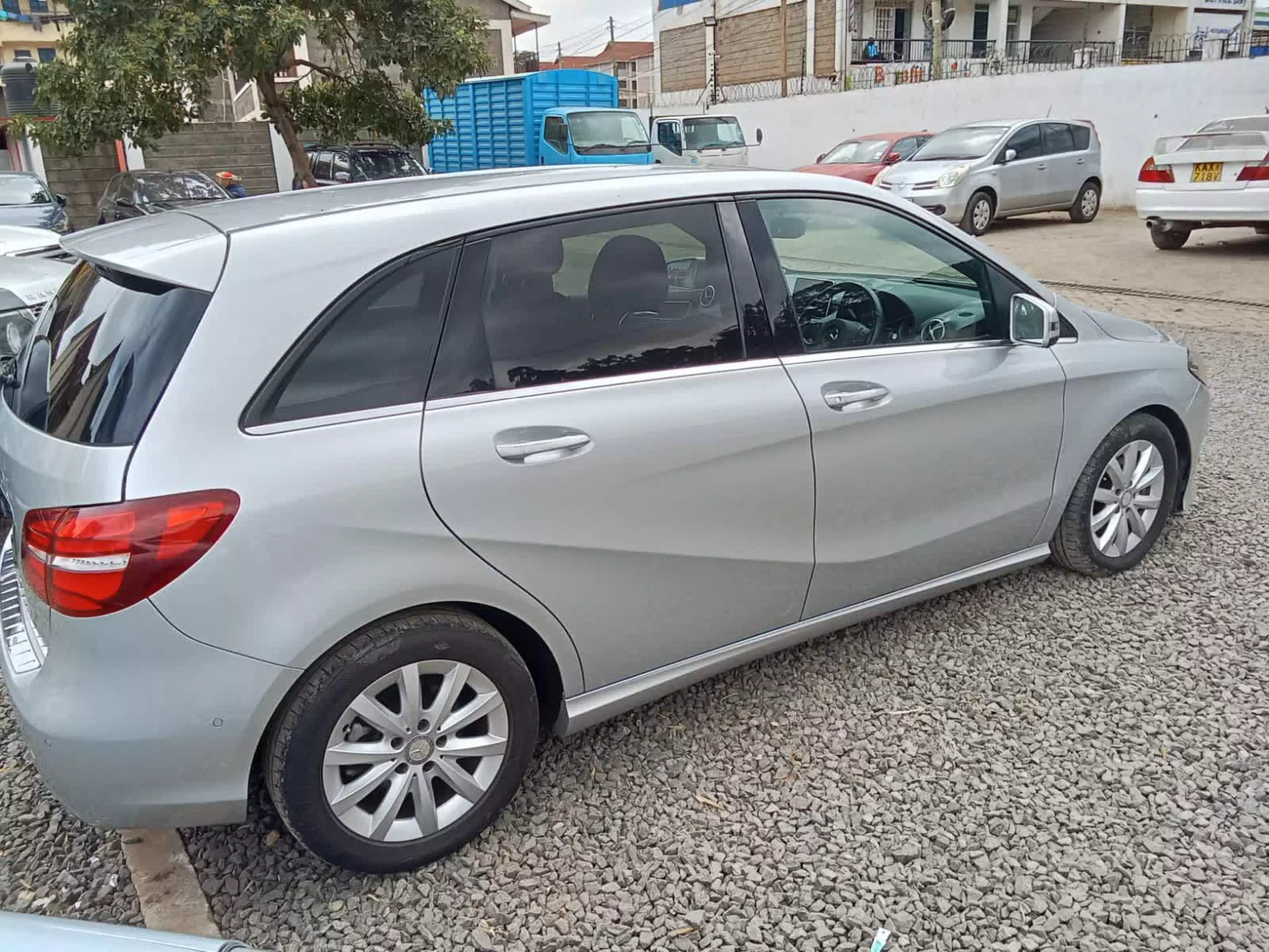 Mercedes-Benz B 180 - 2015