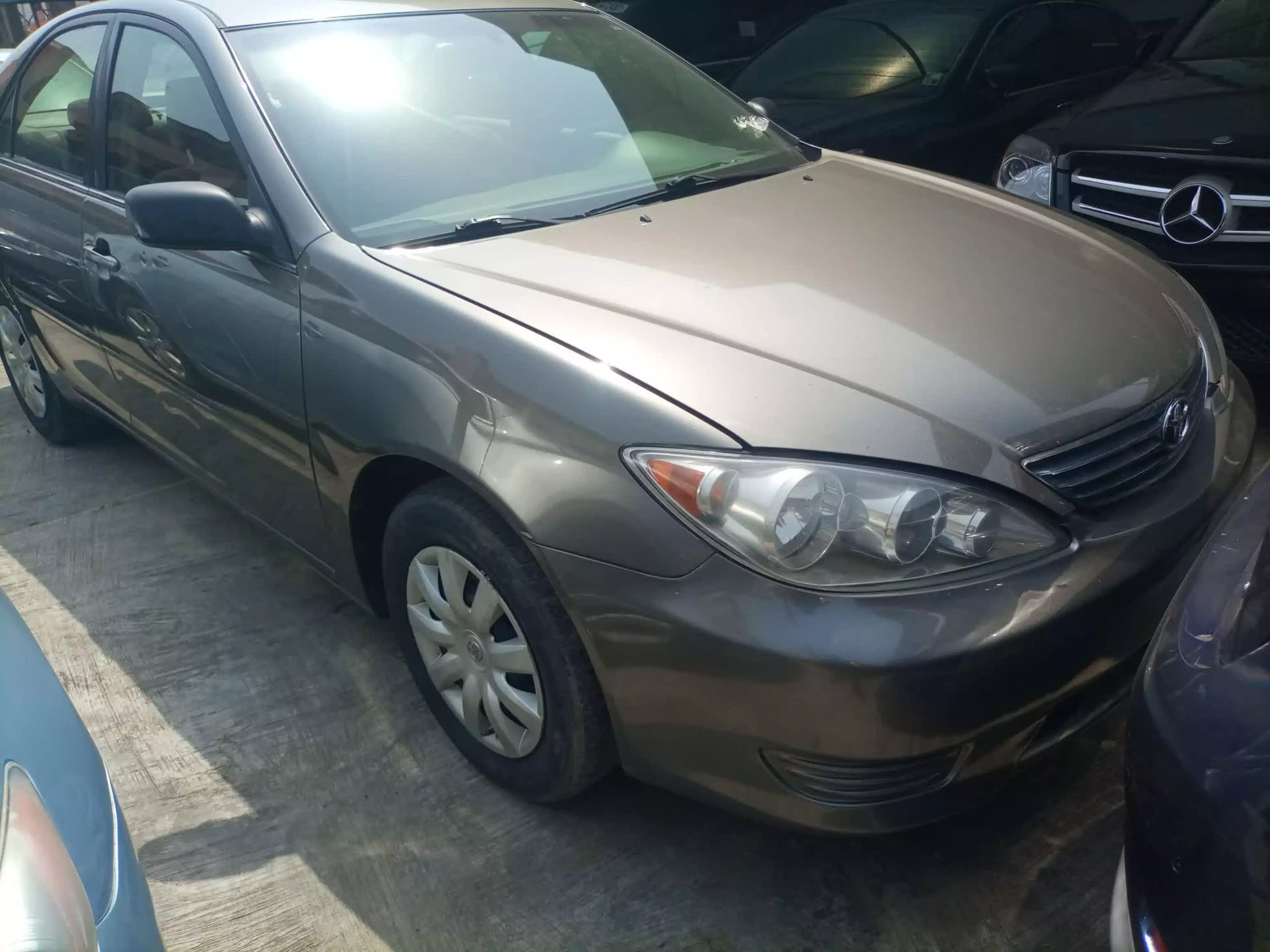 Toyota Camry - 2005