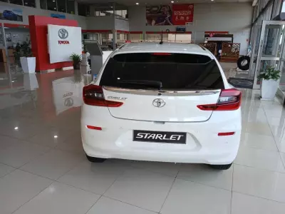 Toyota Starlet   - 2023