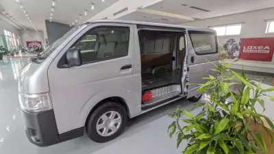 Toyota Hiace (High Roof)   - 2022