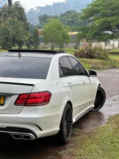 Mercedes-Benz C 55 AMG   - 2010