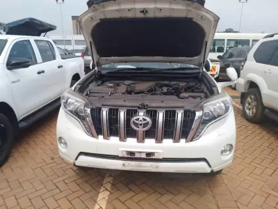 Toyota Land Cruiser Prado   - 2015