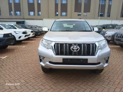 Toyota Land Cruiser Prado TX L