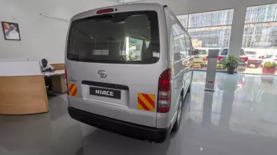 Toyota Hiace (High Roof)   - 2022