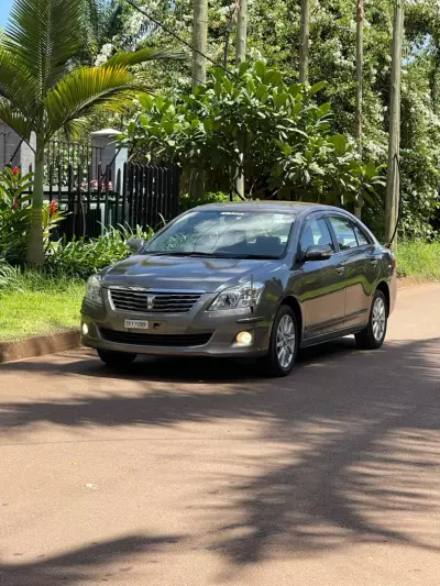 Toyota Premio    - 2009