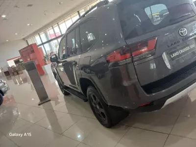 Toyota Landcruiser 300 GR Sport   - 2024